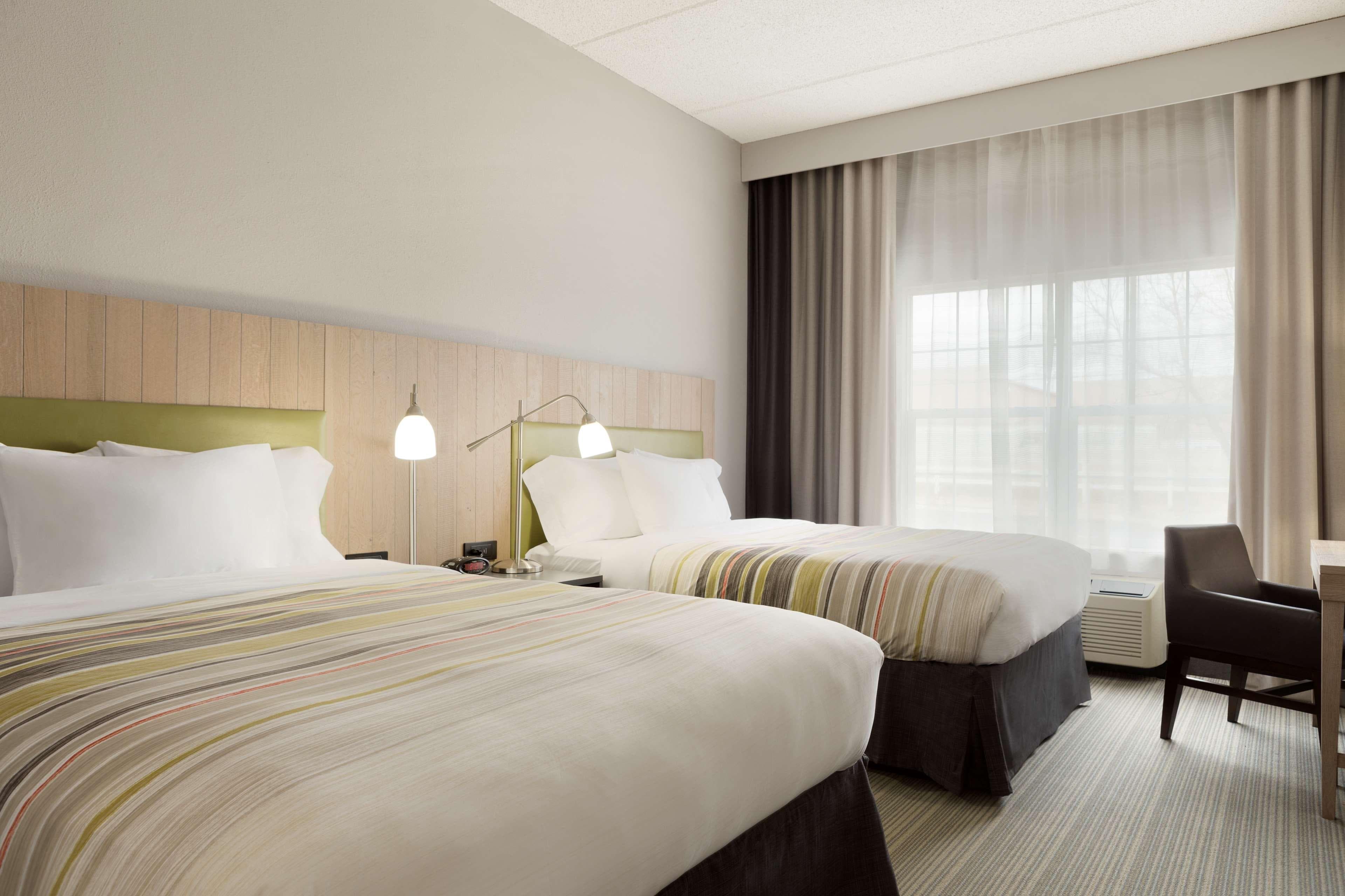 Country Inn & Suites by Radisson, Jackson, TN — 6