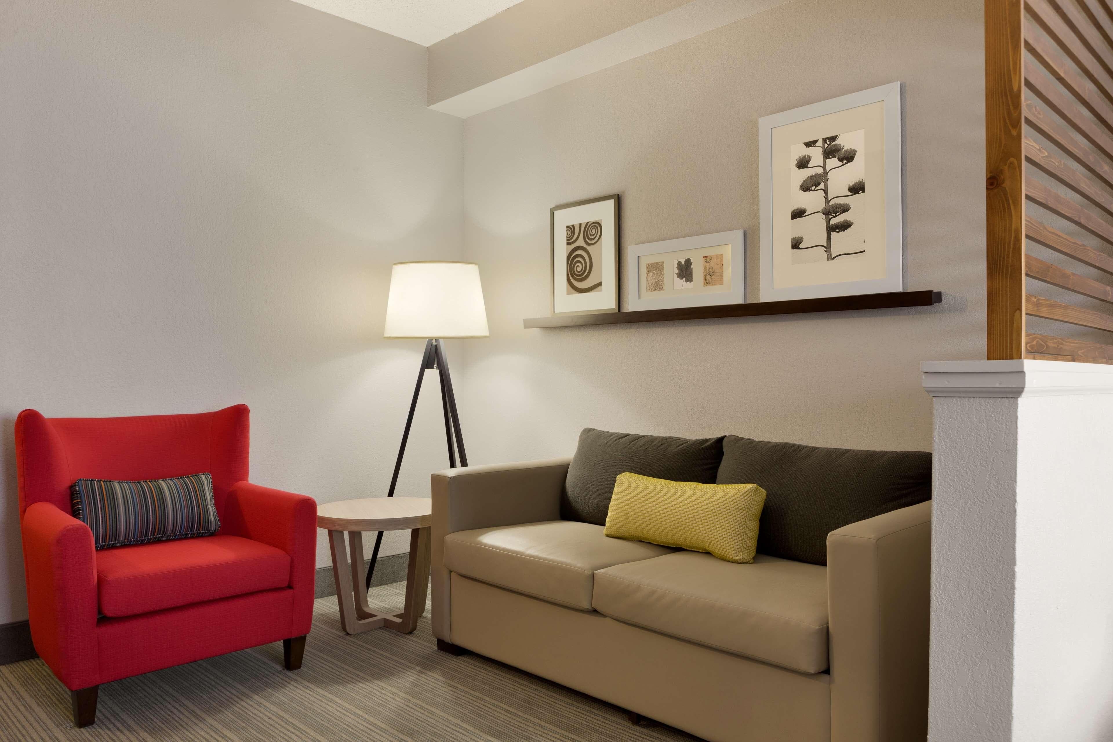 Country Inn & Suites by Radisson, Jackson, TN - Image 5