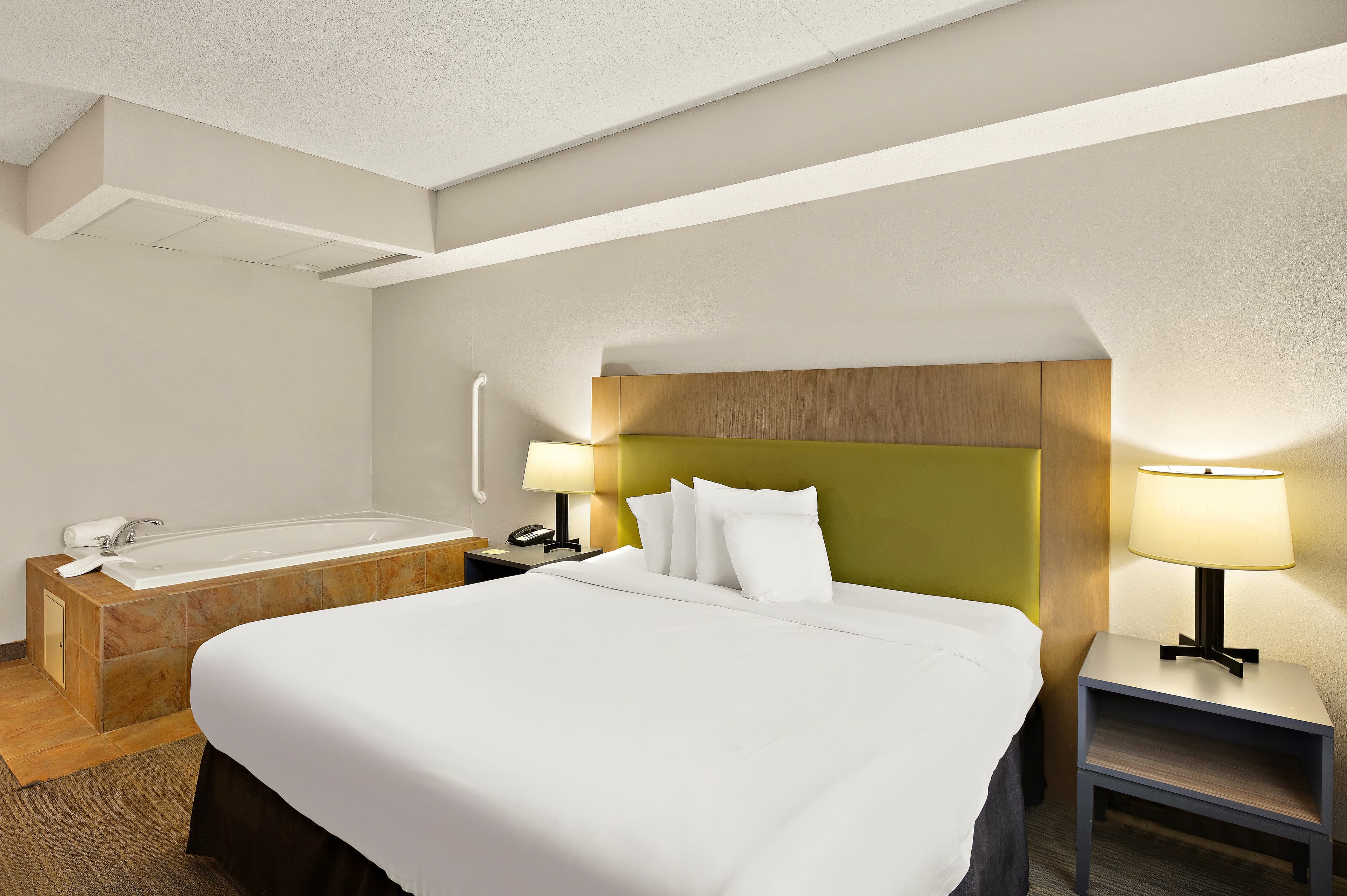 Country Inn & Suites by Radisson, Jonesborough-Johnson City West, TN — 6