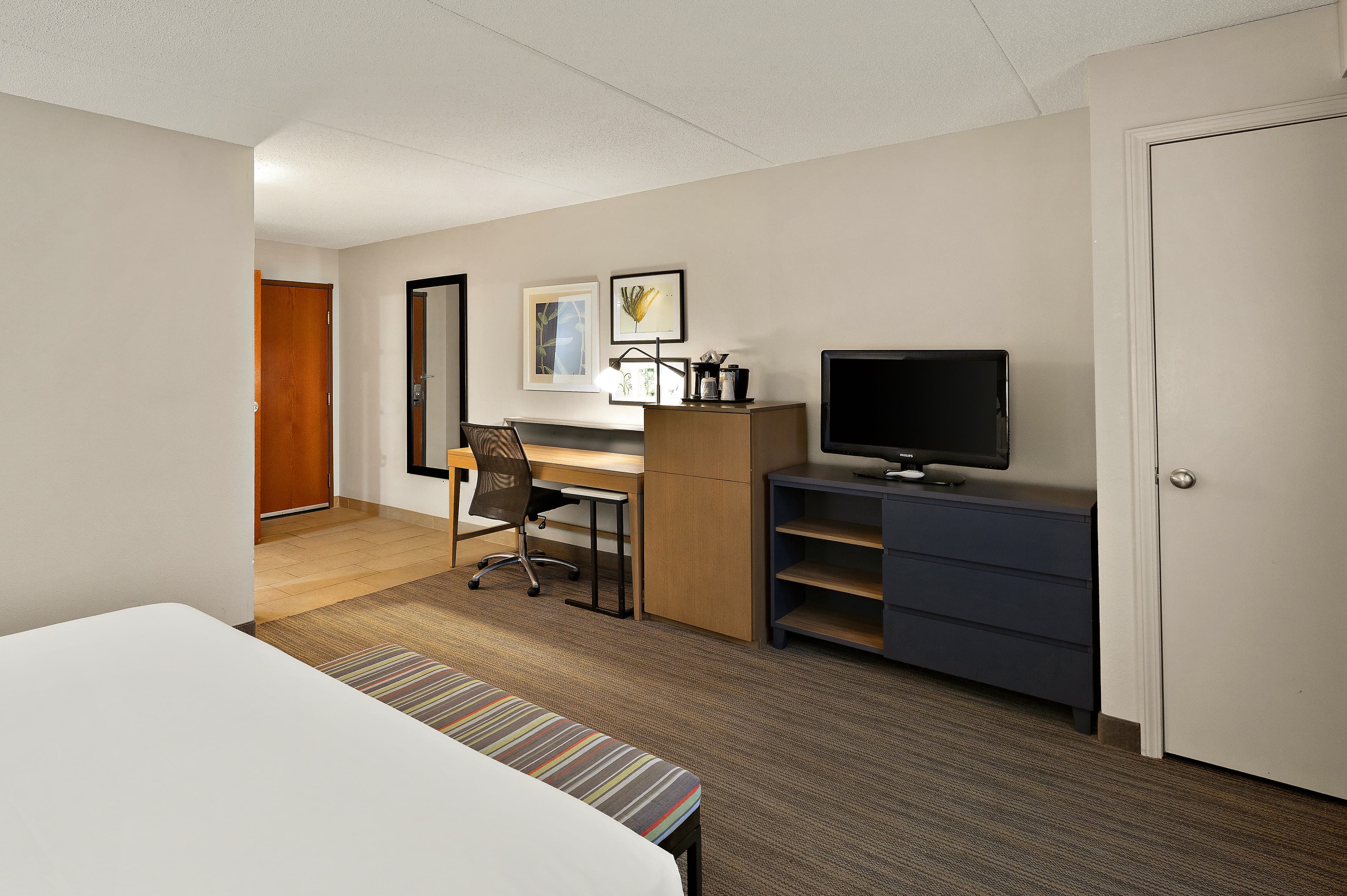 Country Inn & Suites by Radisson, Jonesborough-Johnson City West, TN — 10