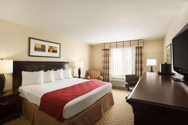 Country Inn & Suites by Radisson, Knoxville at Cedar Bluff, TN - Image 2