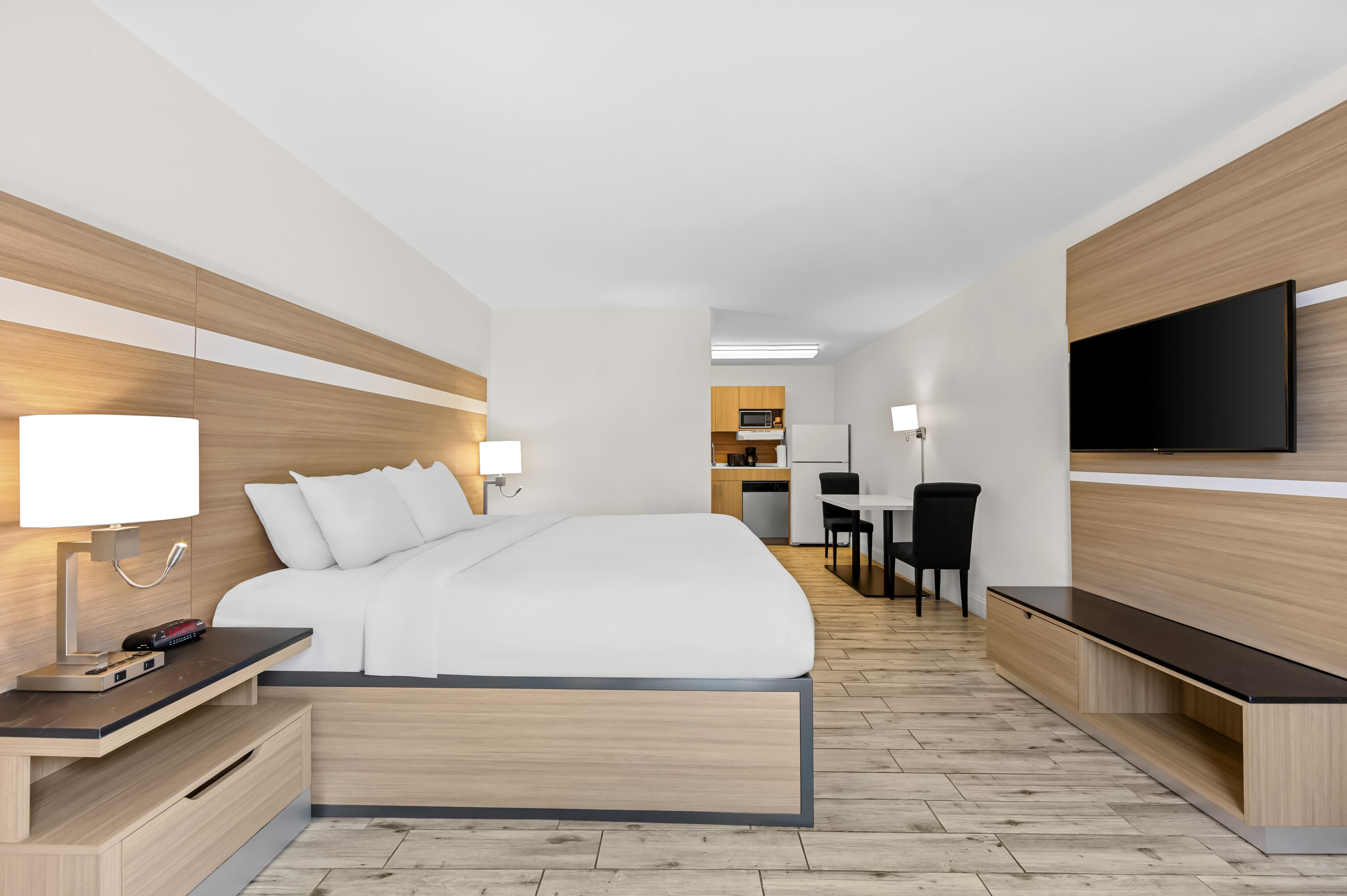 MainStay Suites Knoxville - Cedar Bluff — 7