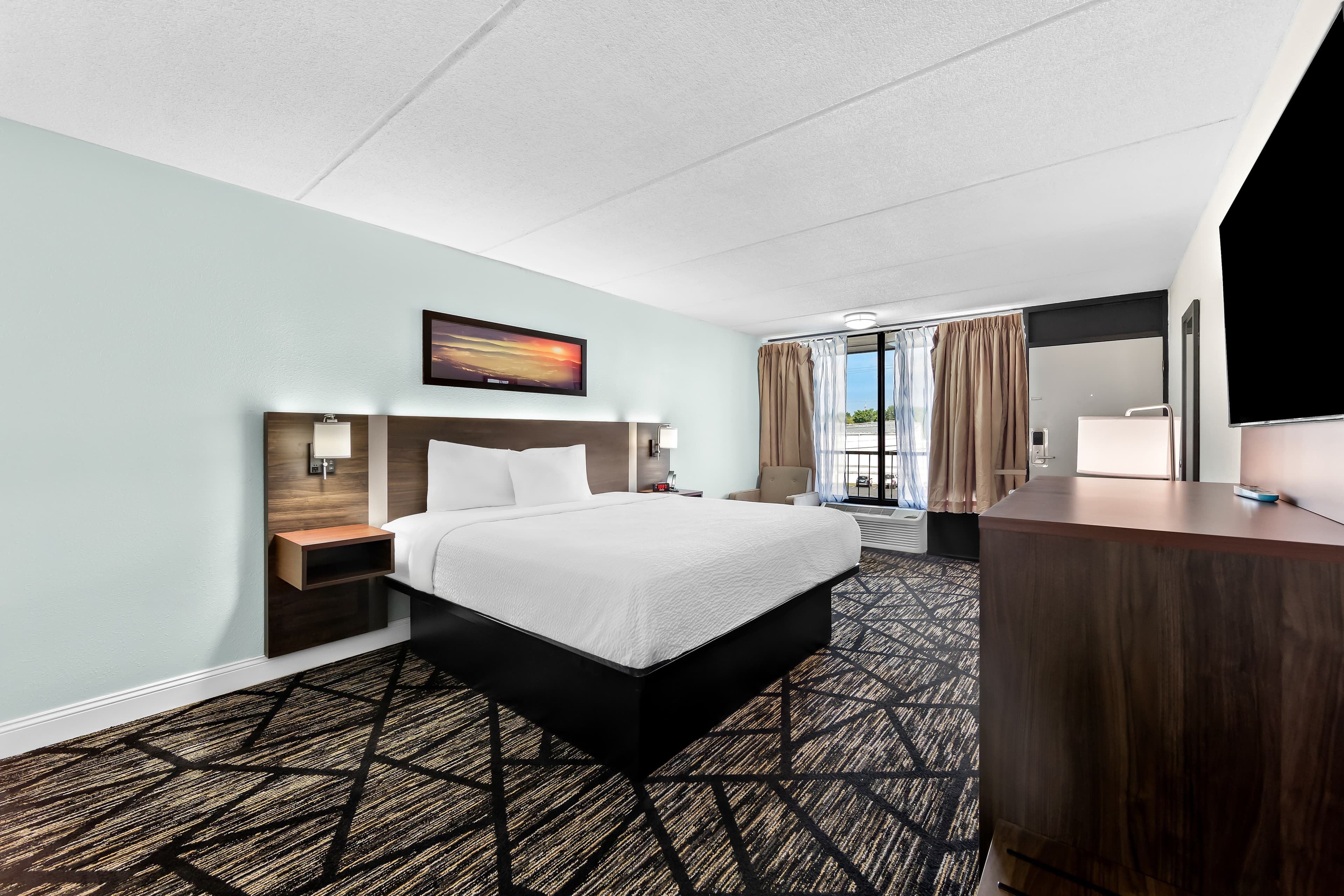 Clarion Inn & Suites near the Leconte Center Pigeon Forge — 14
