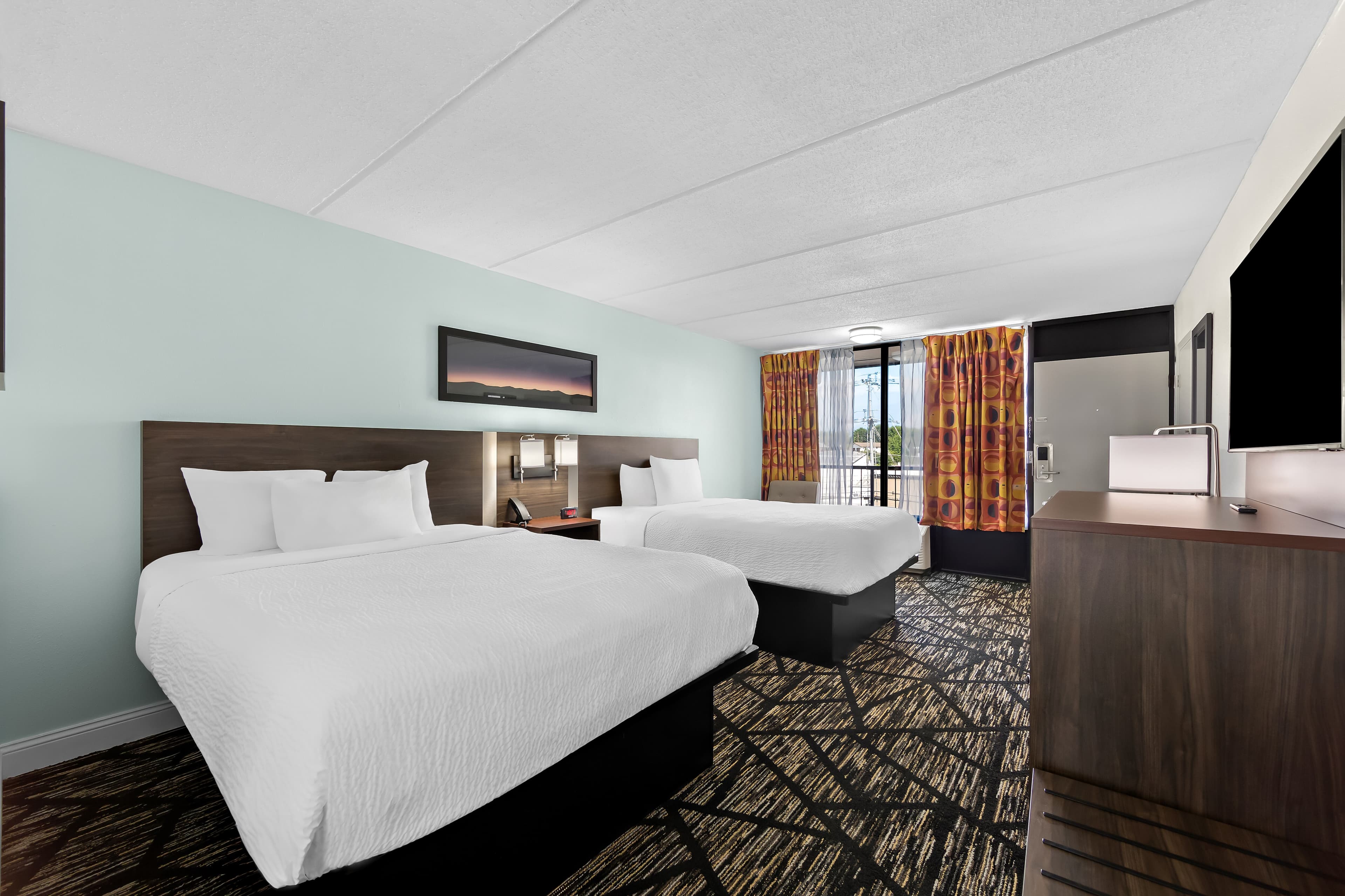 Clarion Inn & Suites near the Leconte Center Pigeon Forge — 21