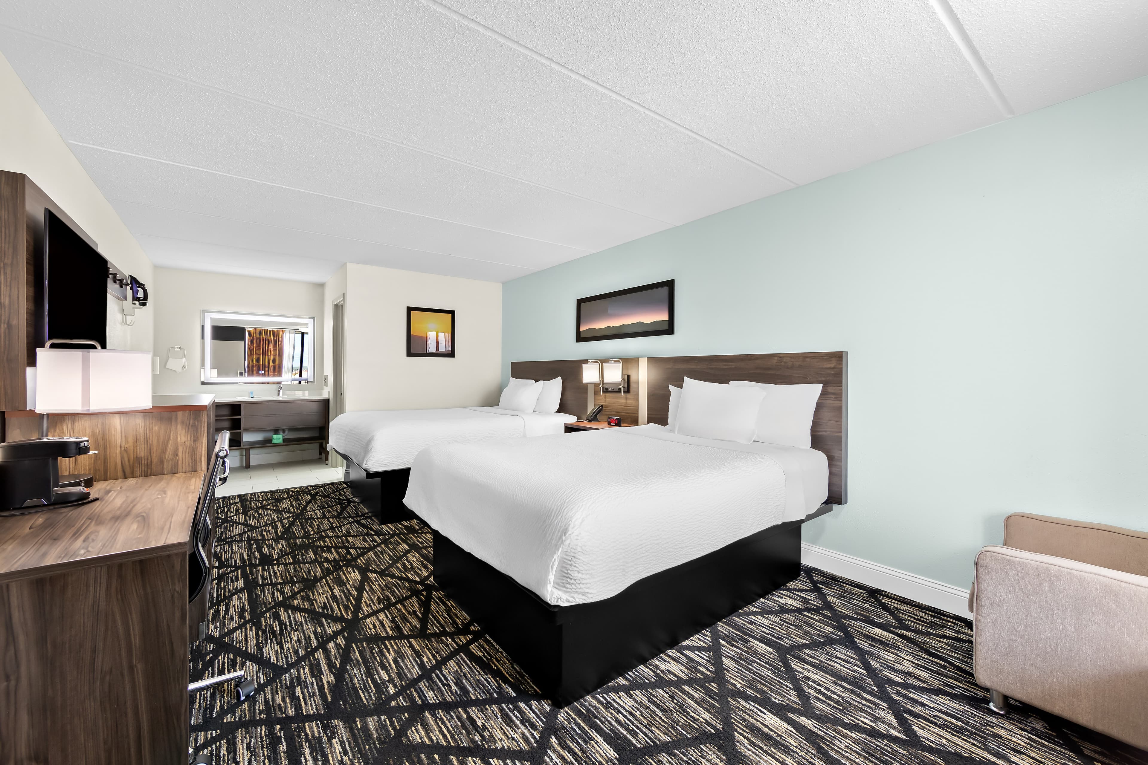 Clarion Inn & Suites near the Leconte Center Pigeon Forge — 23