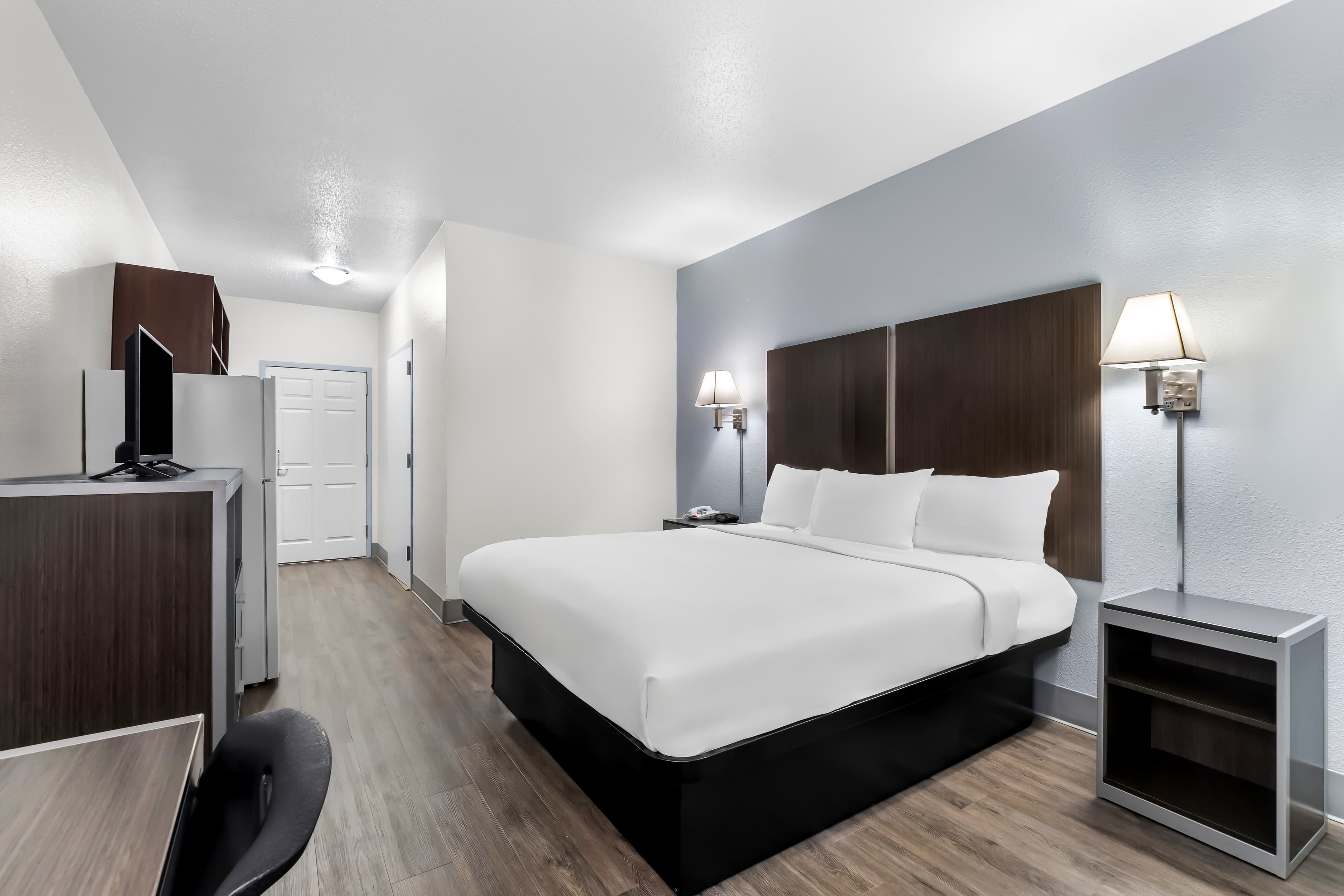 Suburban Studios Chattanooga Northeast - Ooltewah - Image 5
