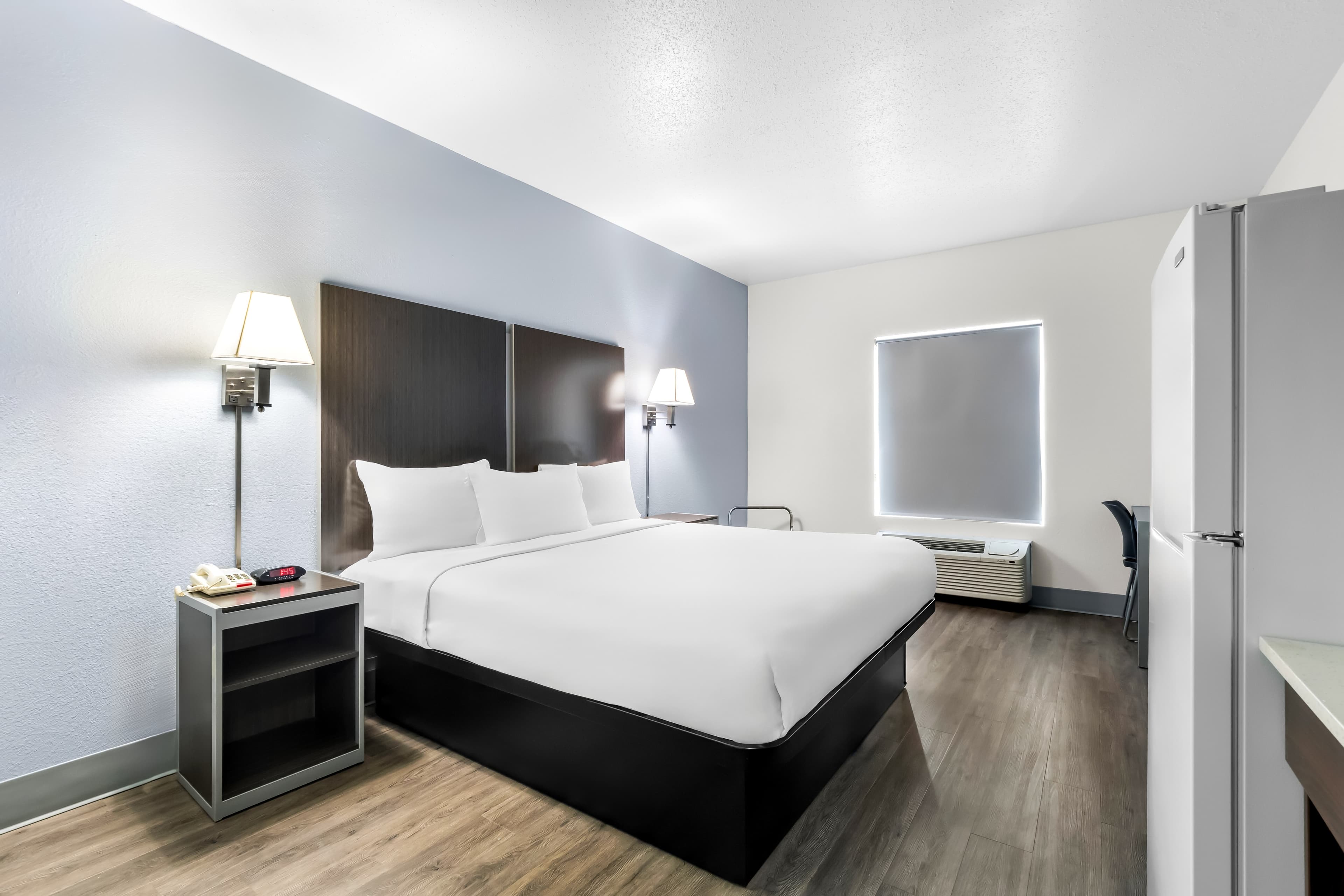 Suburban Studios Chattanooga Northeast - Ooltewah — 25