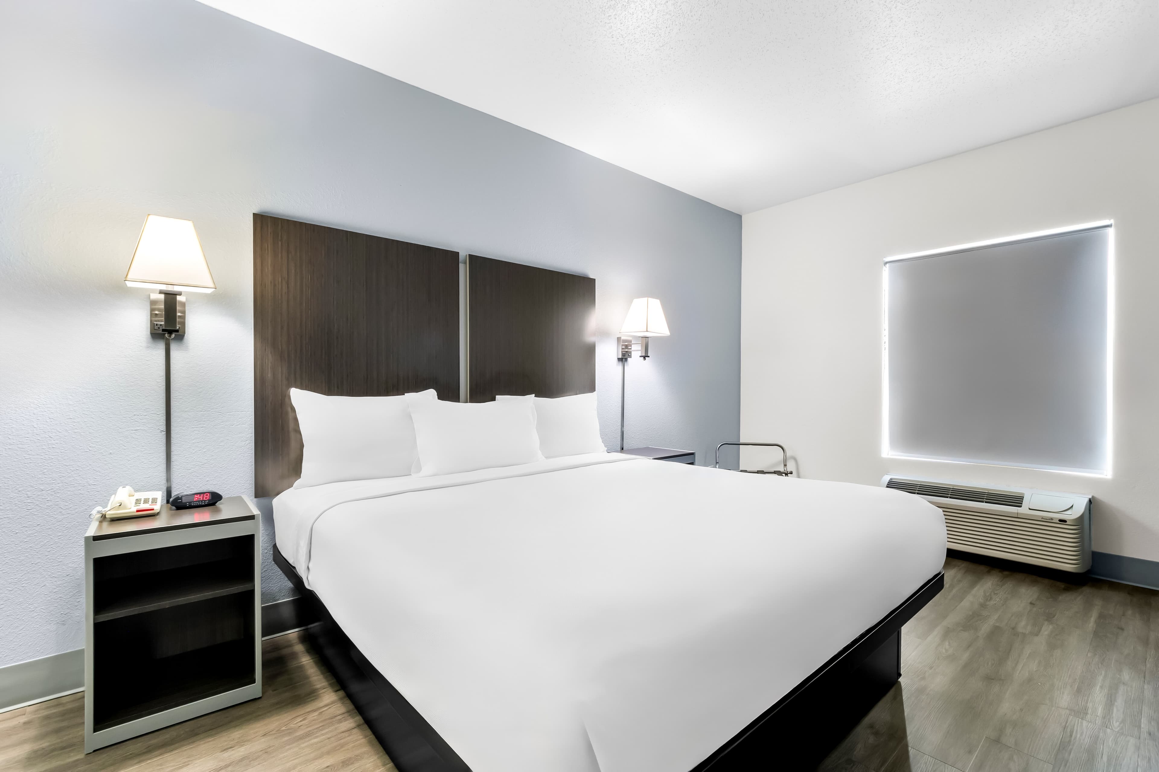 Suburban Studios Chattanooga Northeast - Ooltewah — 26