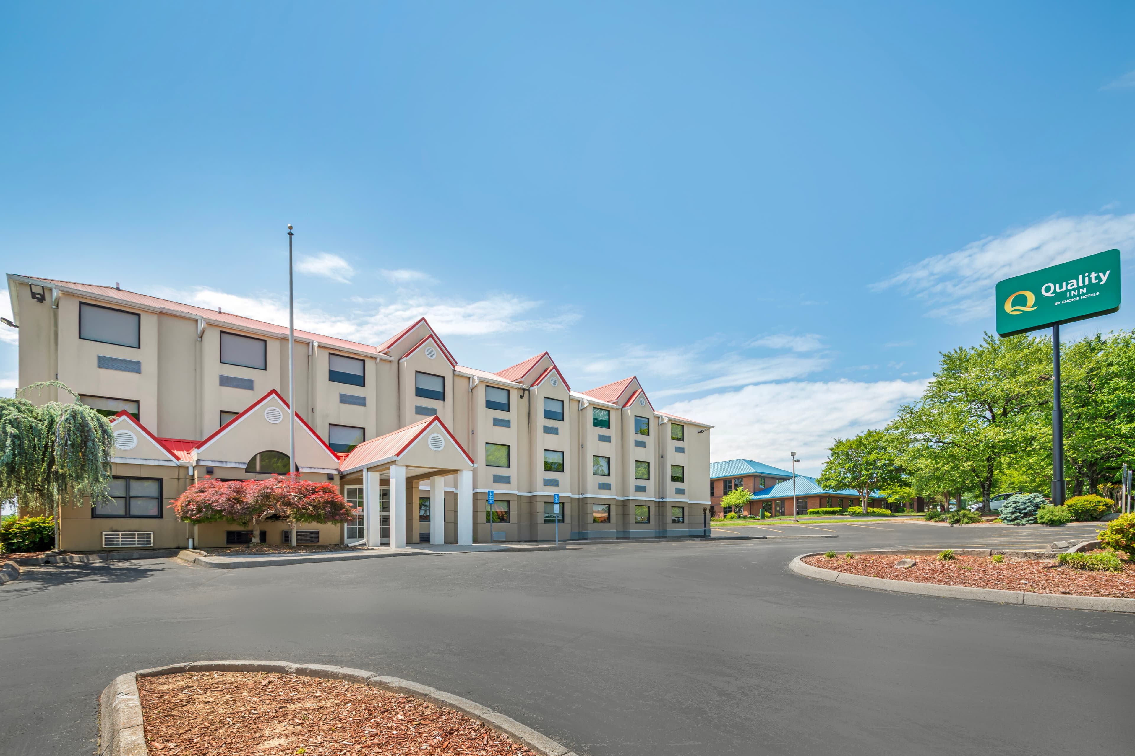 Quality Inn & Suites - Image 1