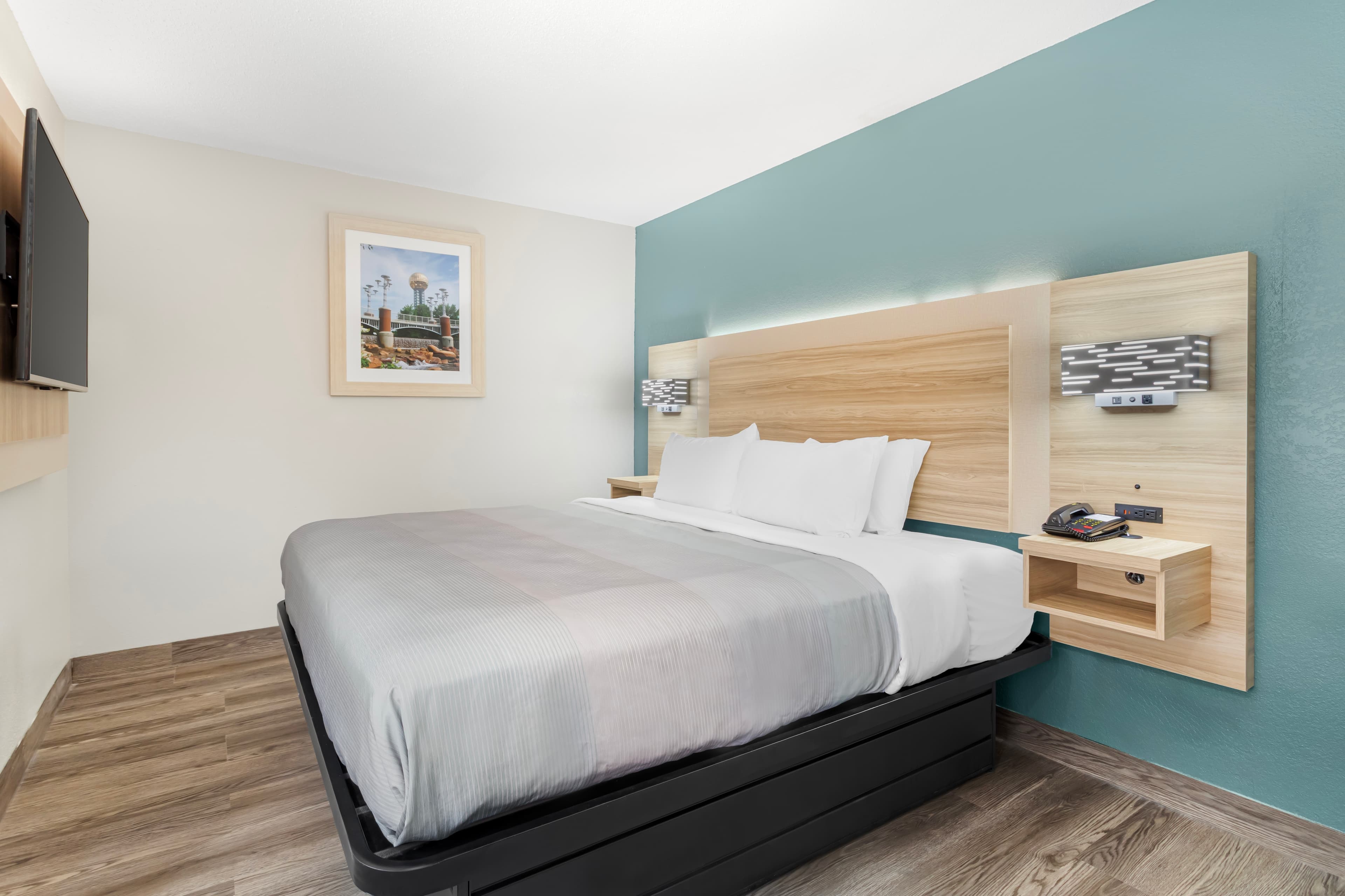 Quality Inn & Suites - Image 2