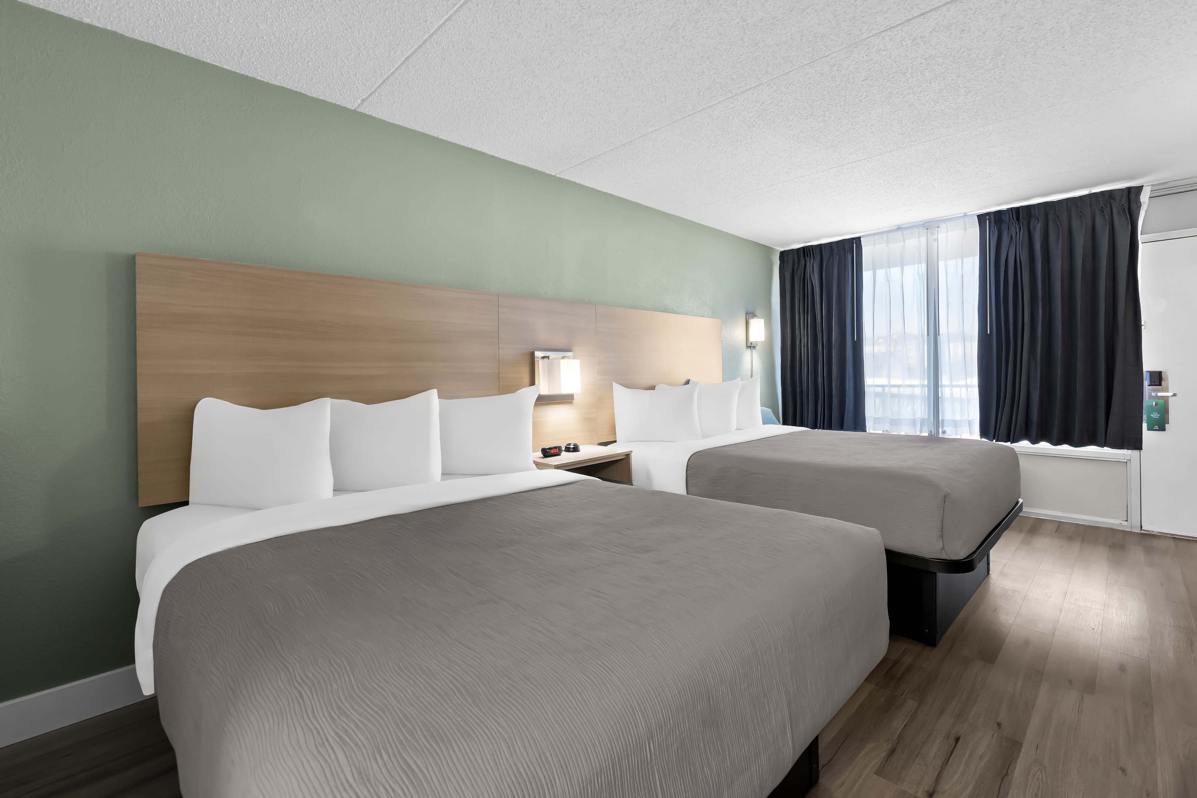 Quality Inn Nashville - Opryland Area - Image 2
