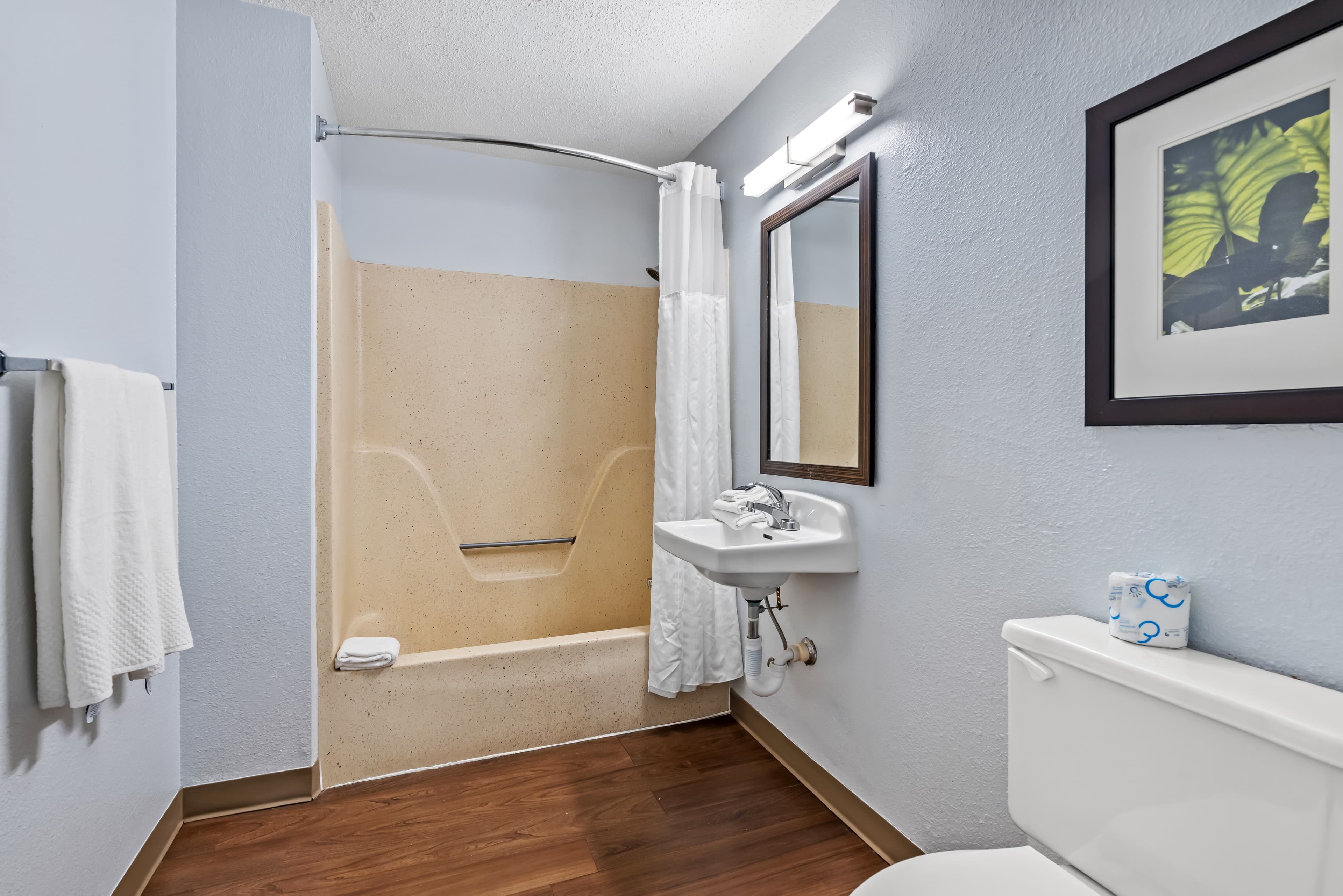 Suburban Studios Brentwood - Nashville — 6