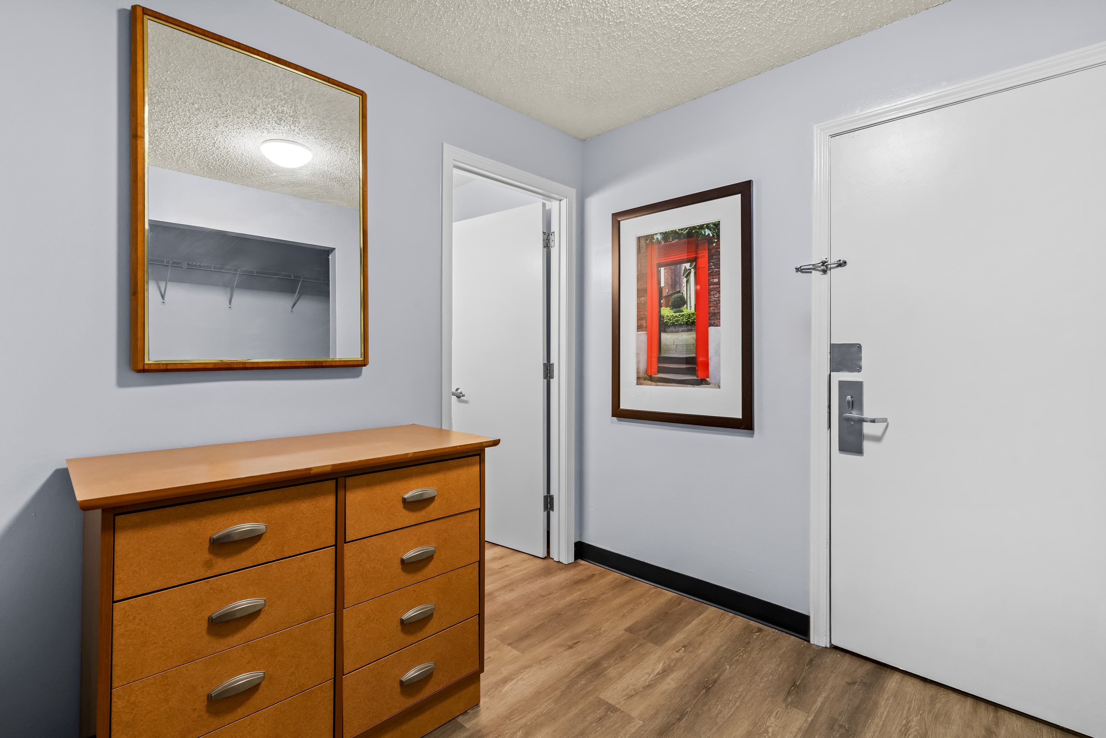Suburban Studios Brentwood - Nashville — 25