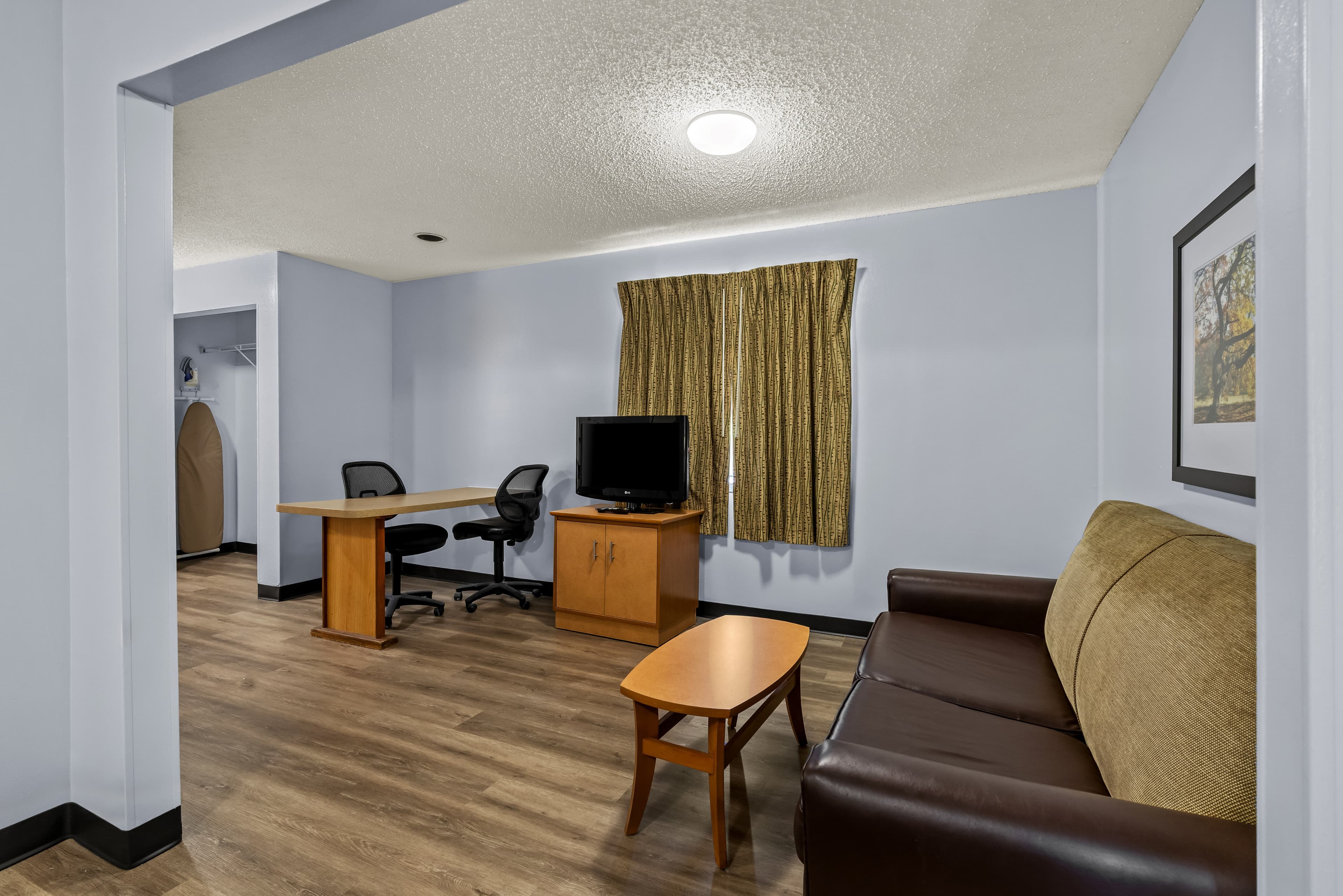 Suburban Studios Brentwood - Nashville — 26
