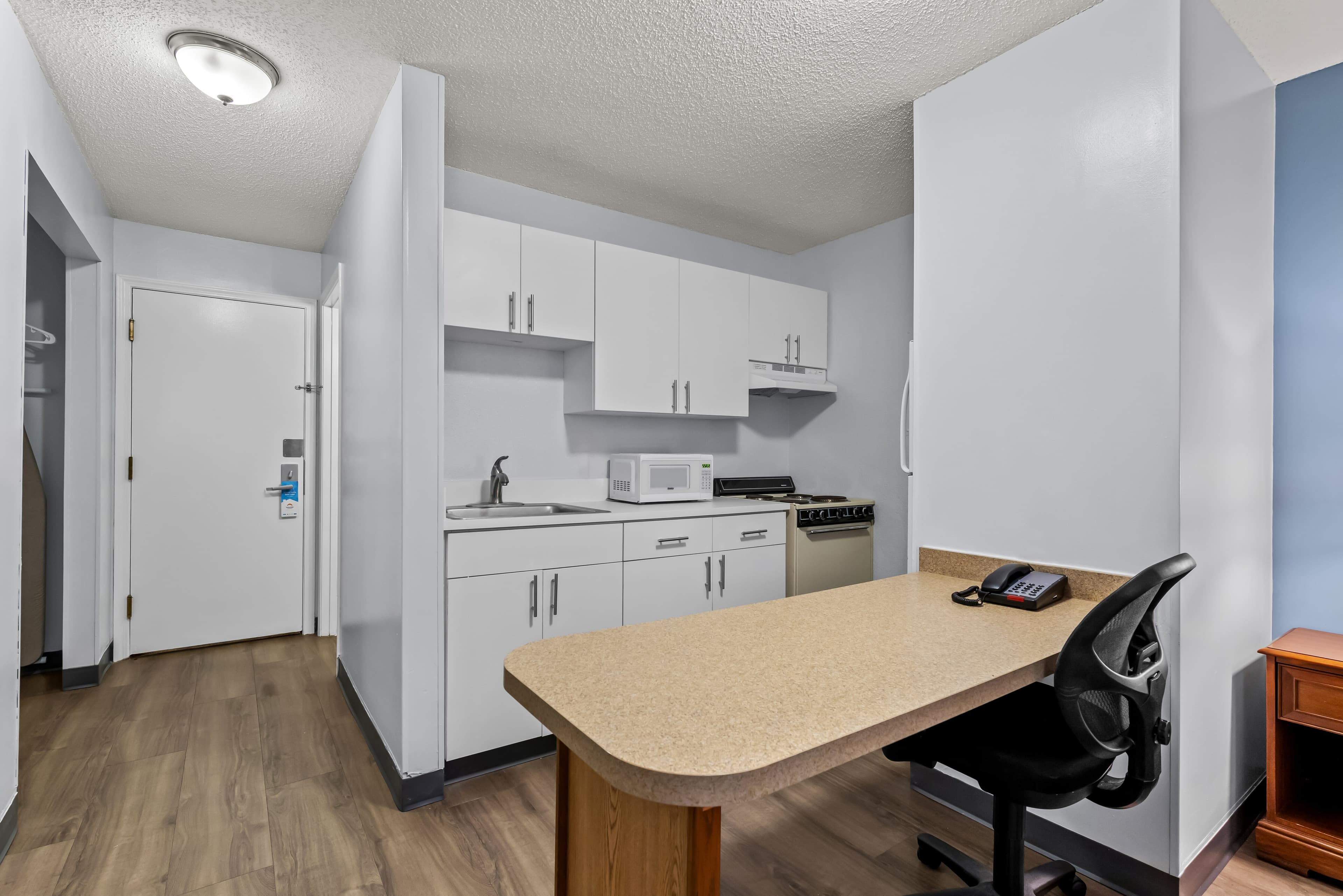 Suburban Studios Brentwood - Nashville - Image 1