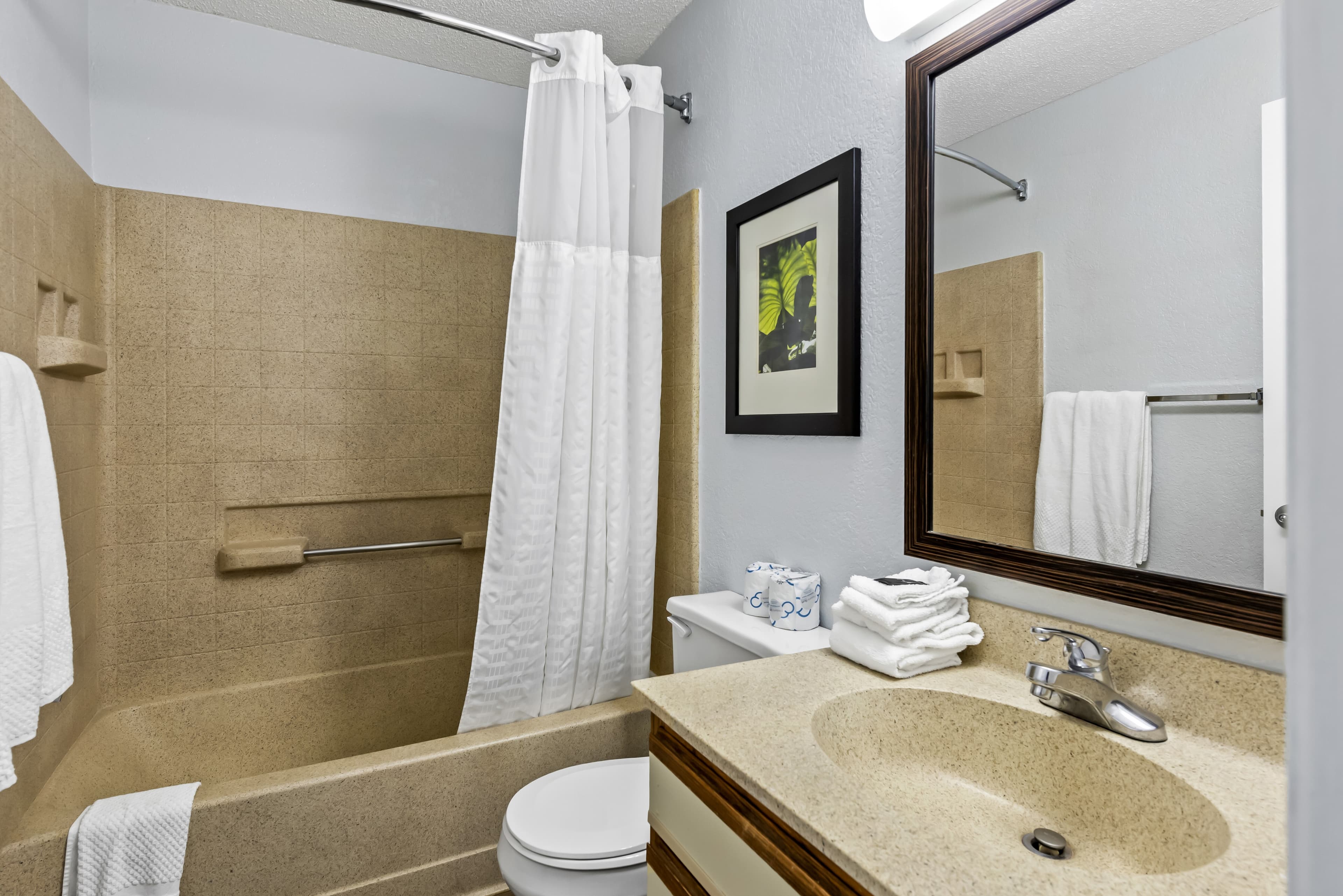 Suburban Studios Brentwood - Nashville — 23
