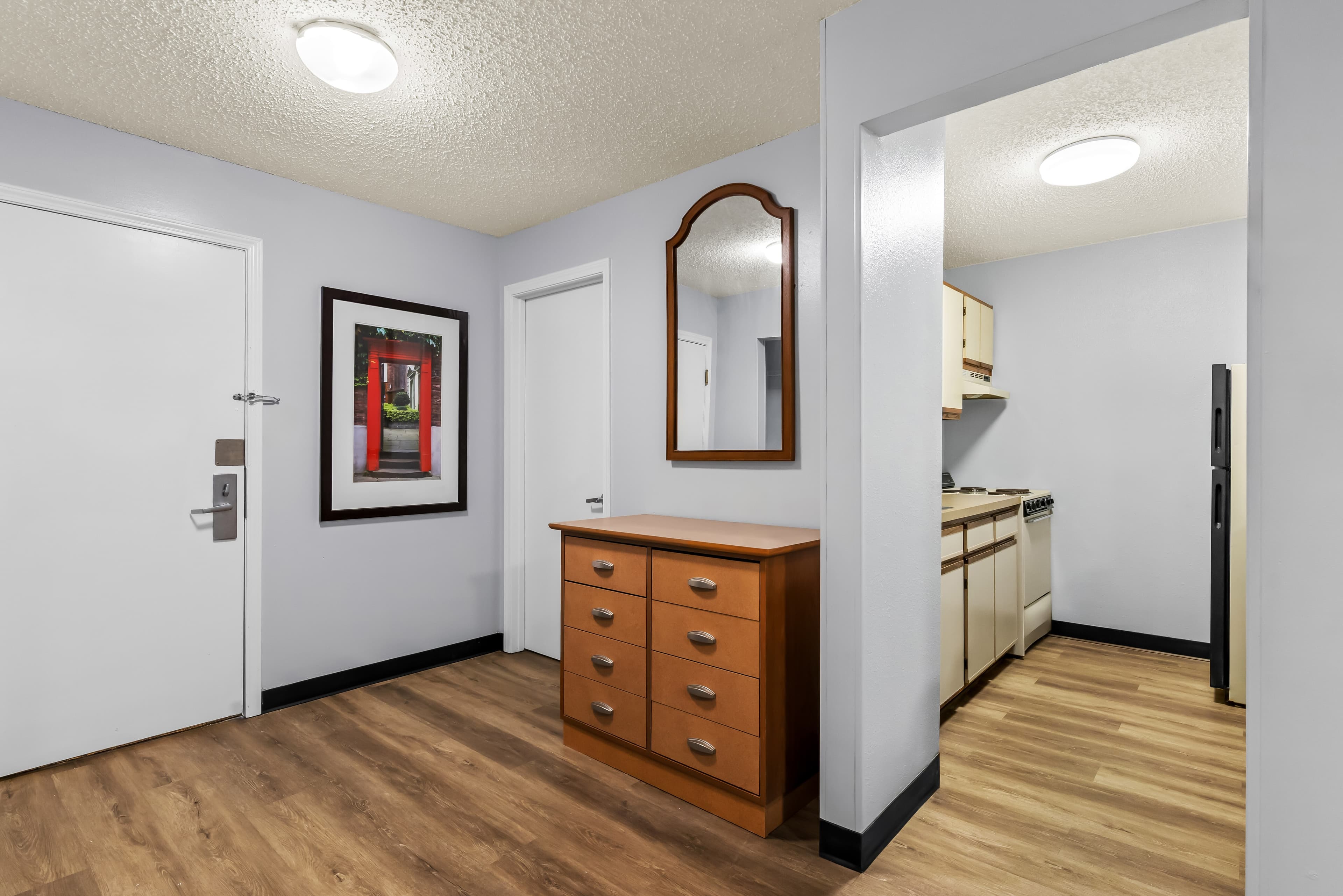 Suburban Studios Brentwood - Nashville — 13