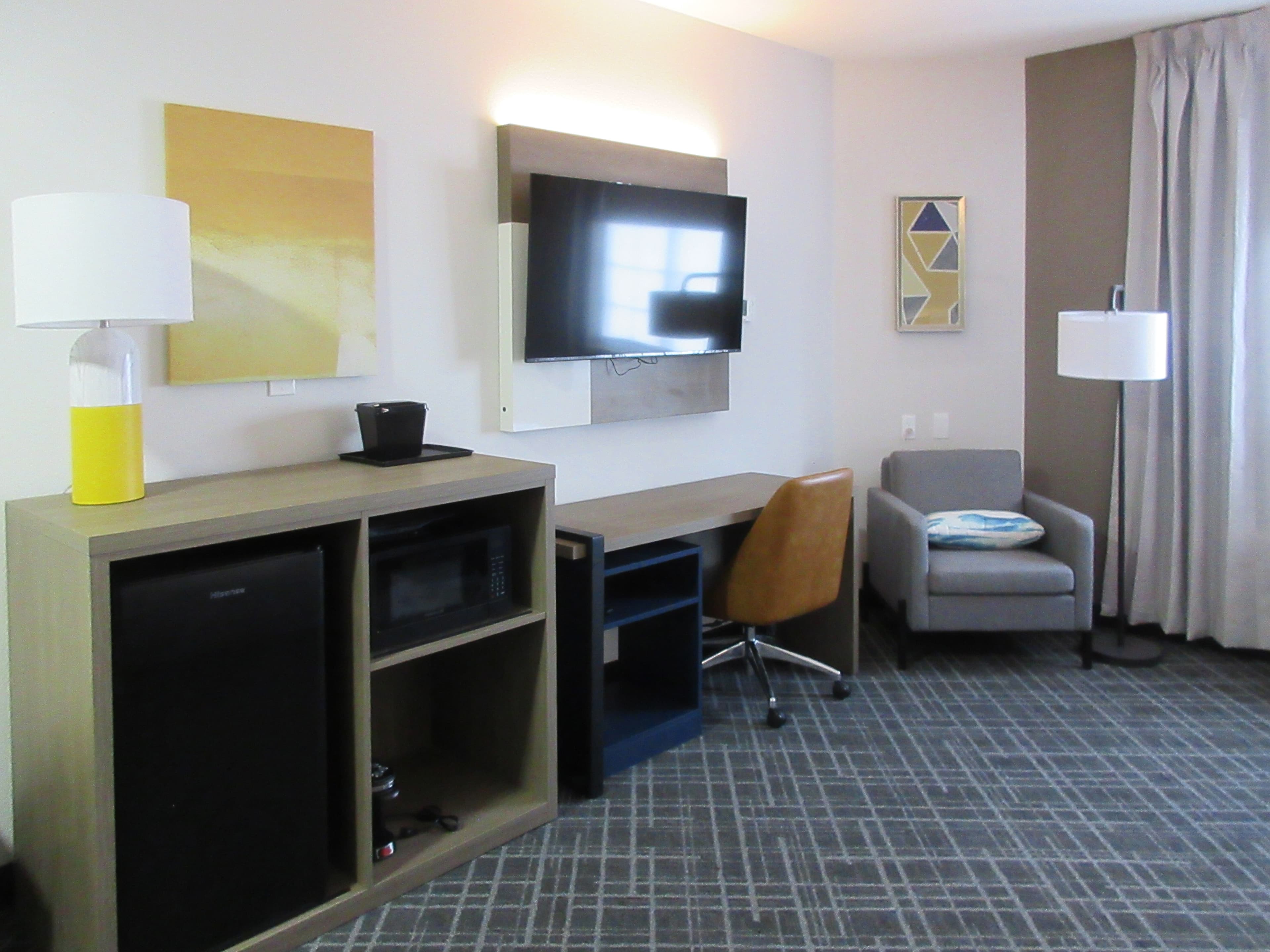Comfort Inn & Suites Memphis Germantown - Image 4