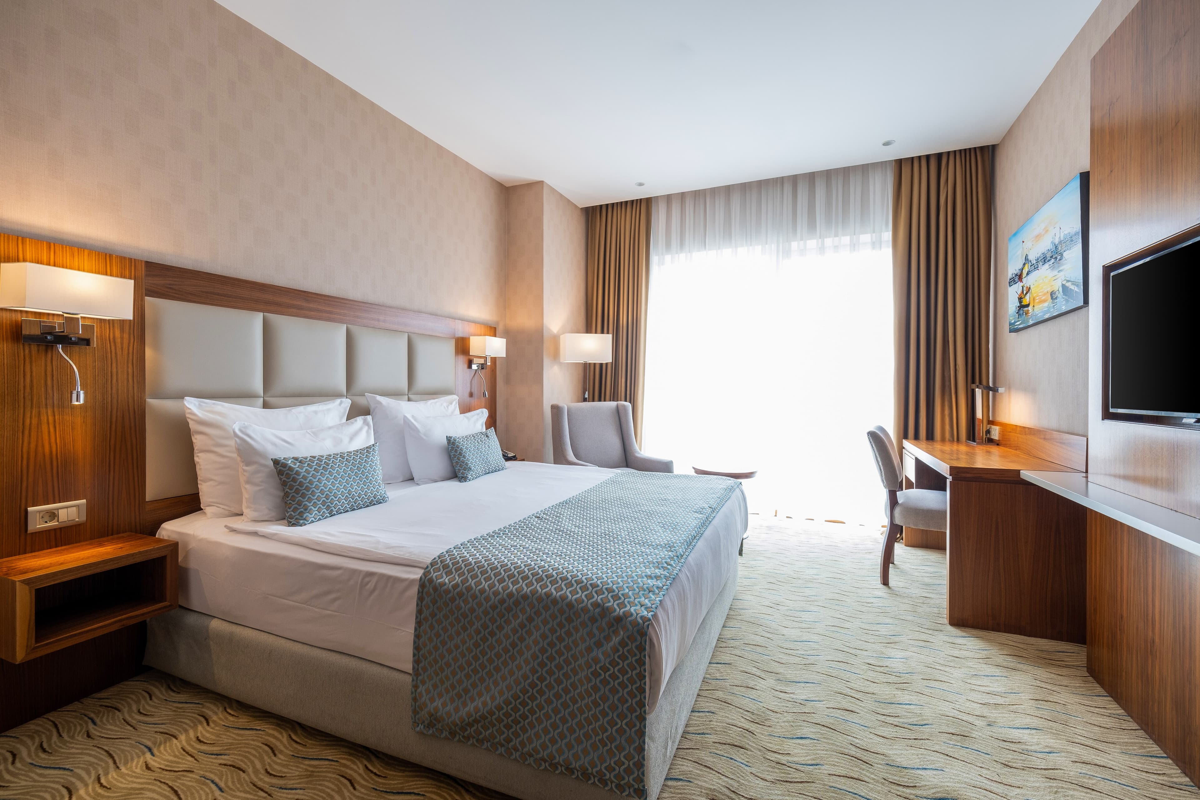 Clarion Hotel Istanbul Mahmutbey - Image 2