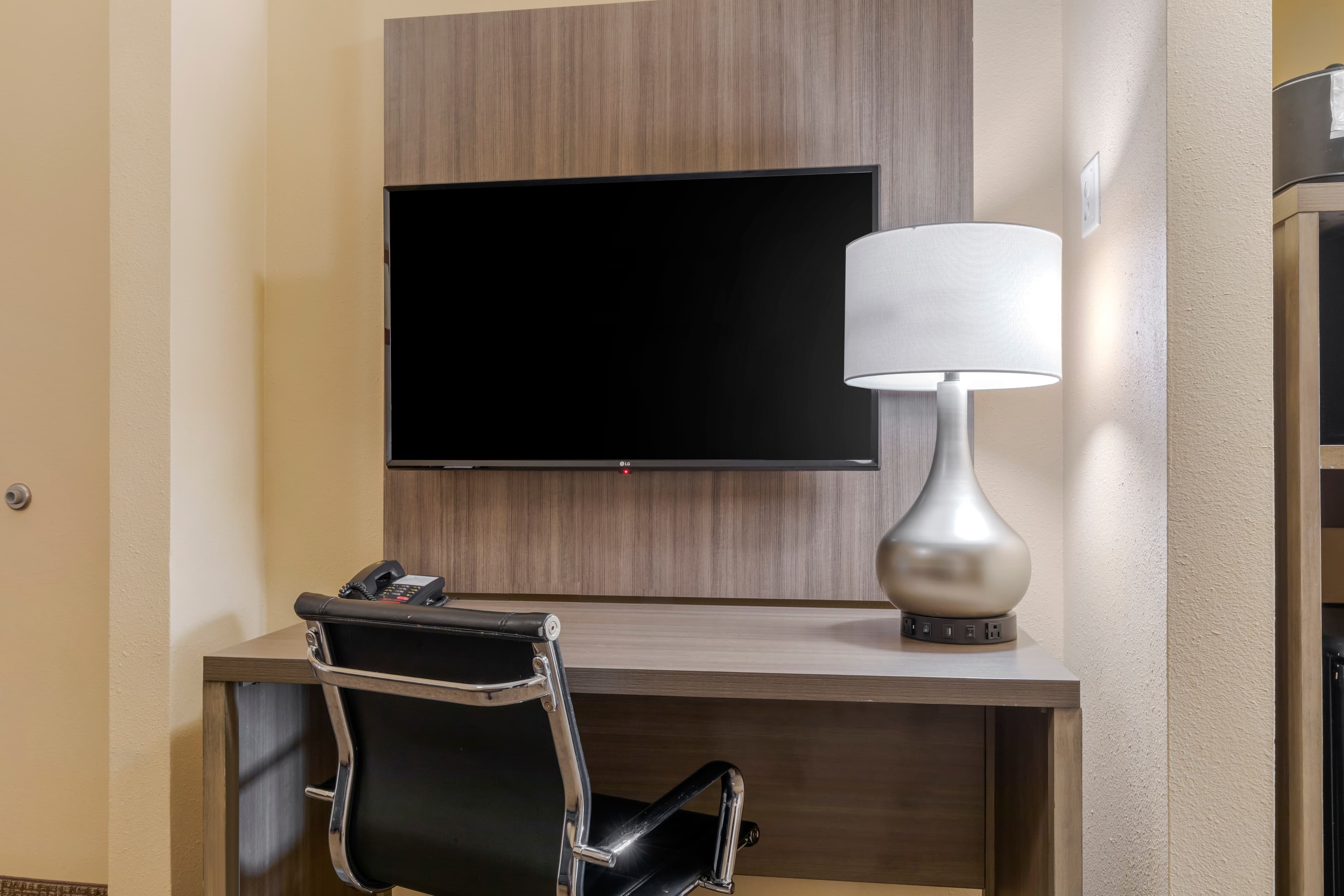 Comfort Suites DFW Airport — 13