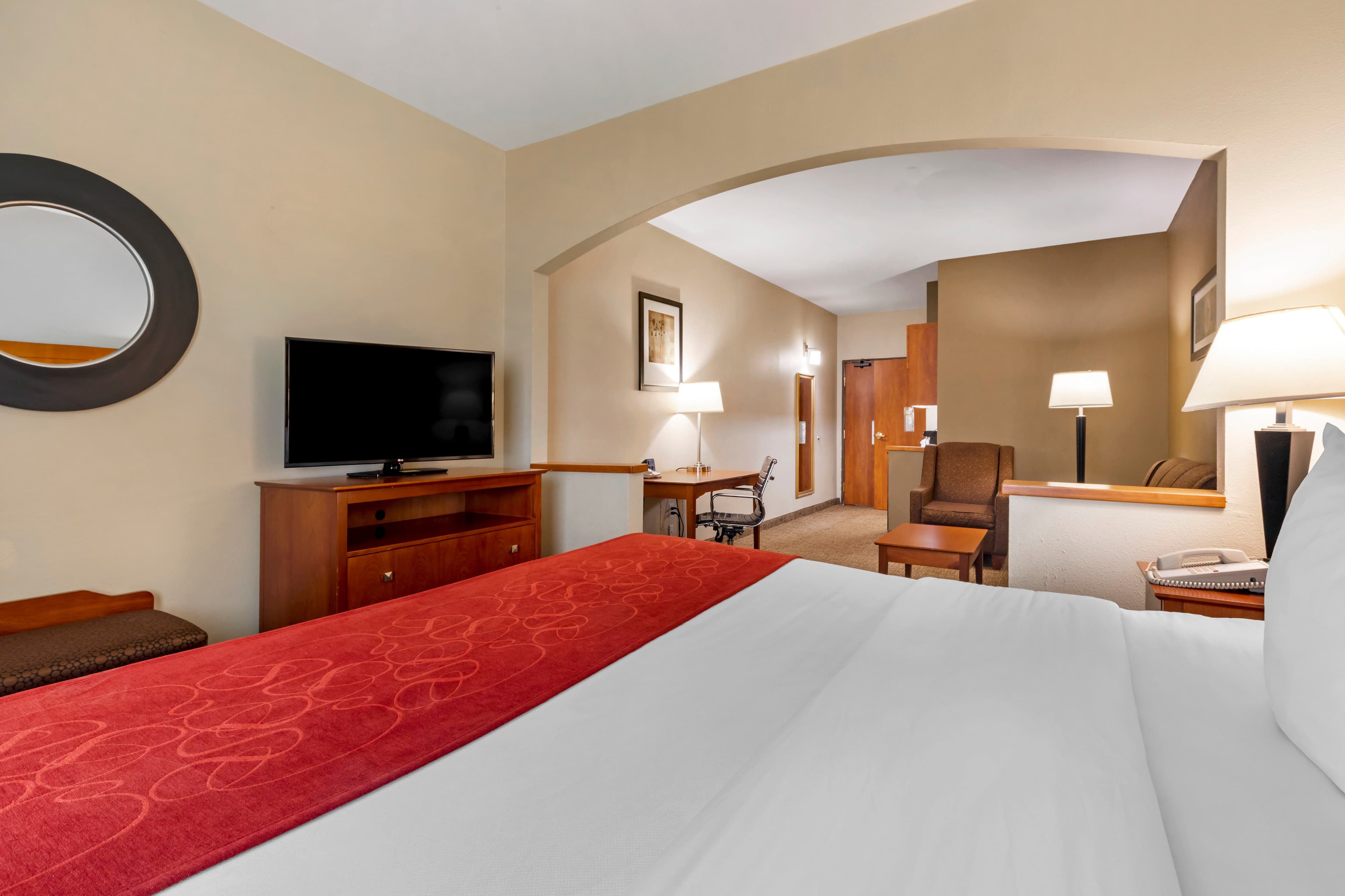 Comfort Suites North Dallas — 6