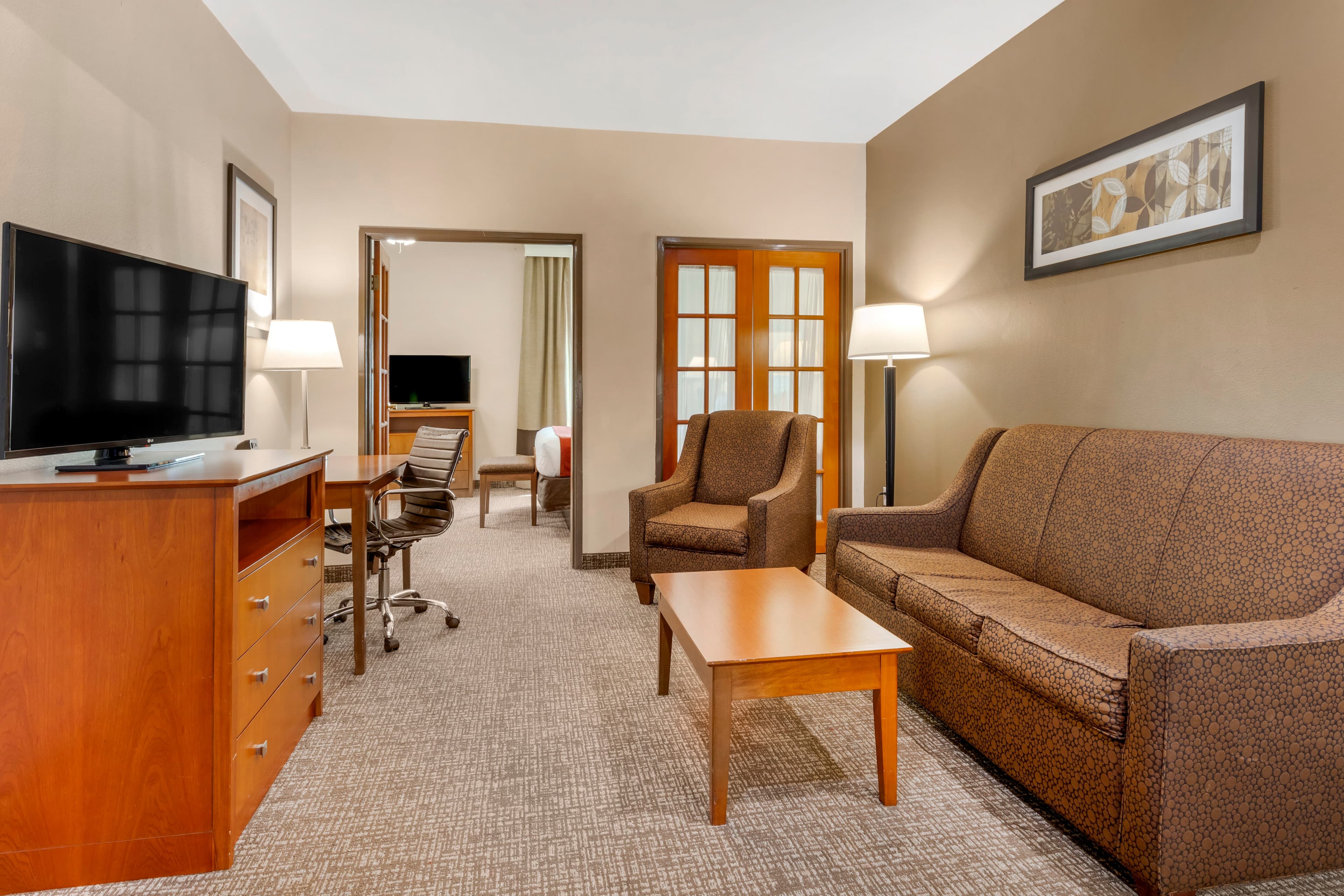 Comfort Suites North Dallas — 8