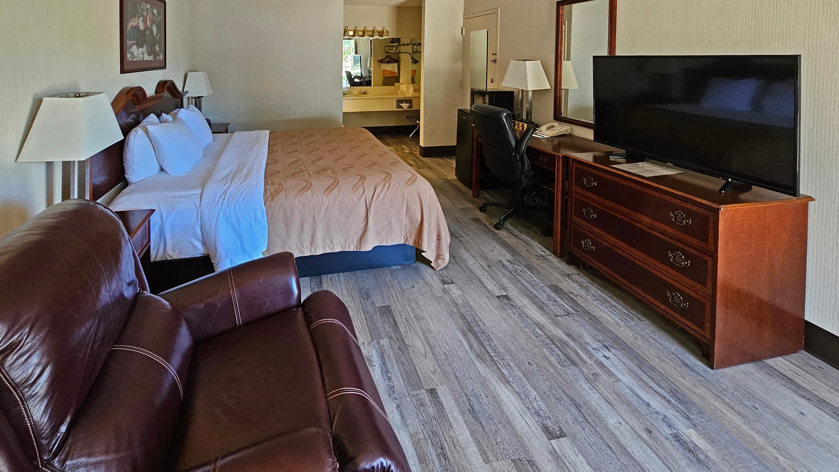 Quality Inn Ennis — 2