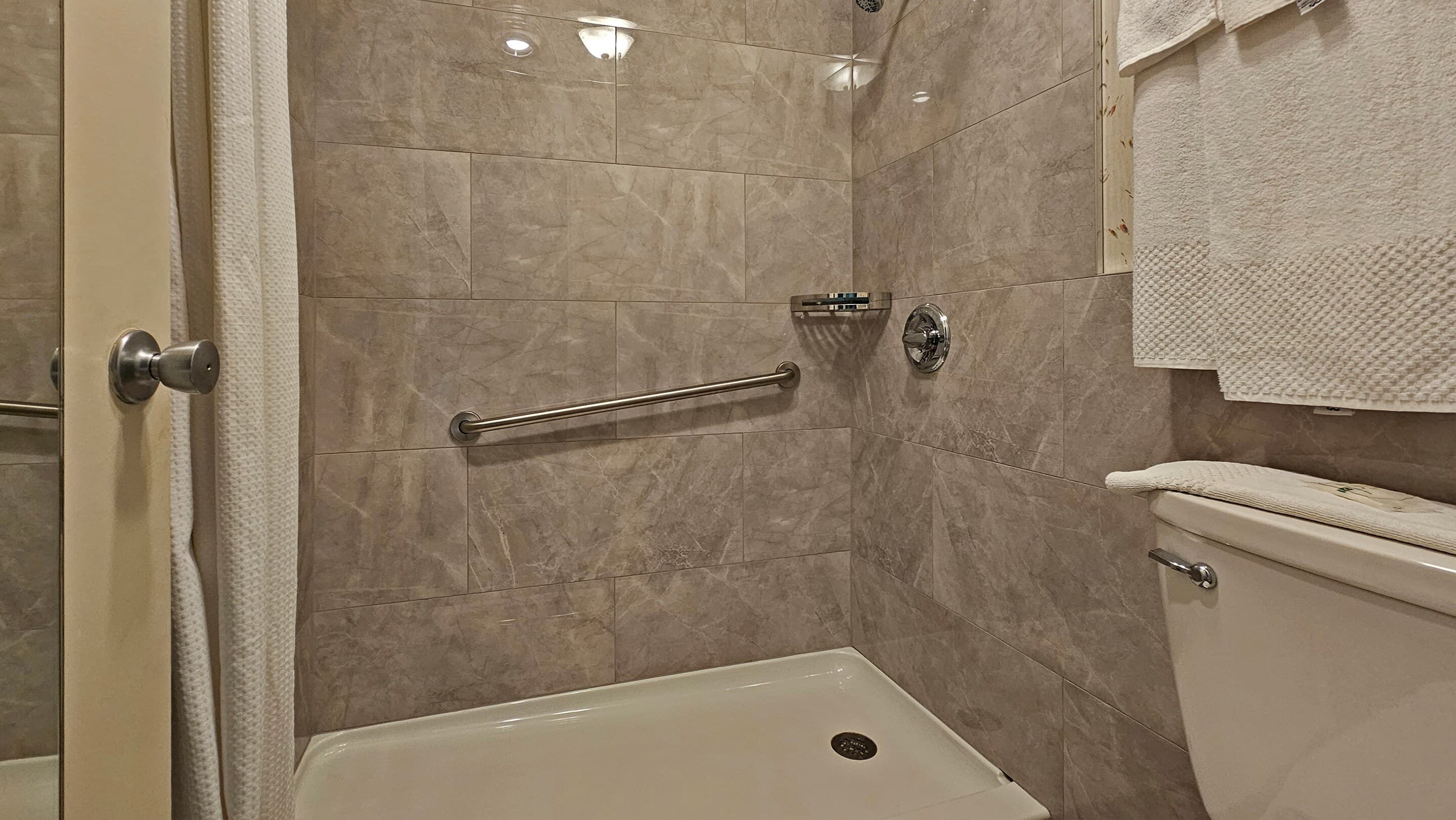 Quality Inn Ennis — 5