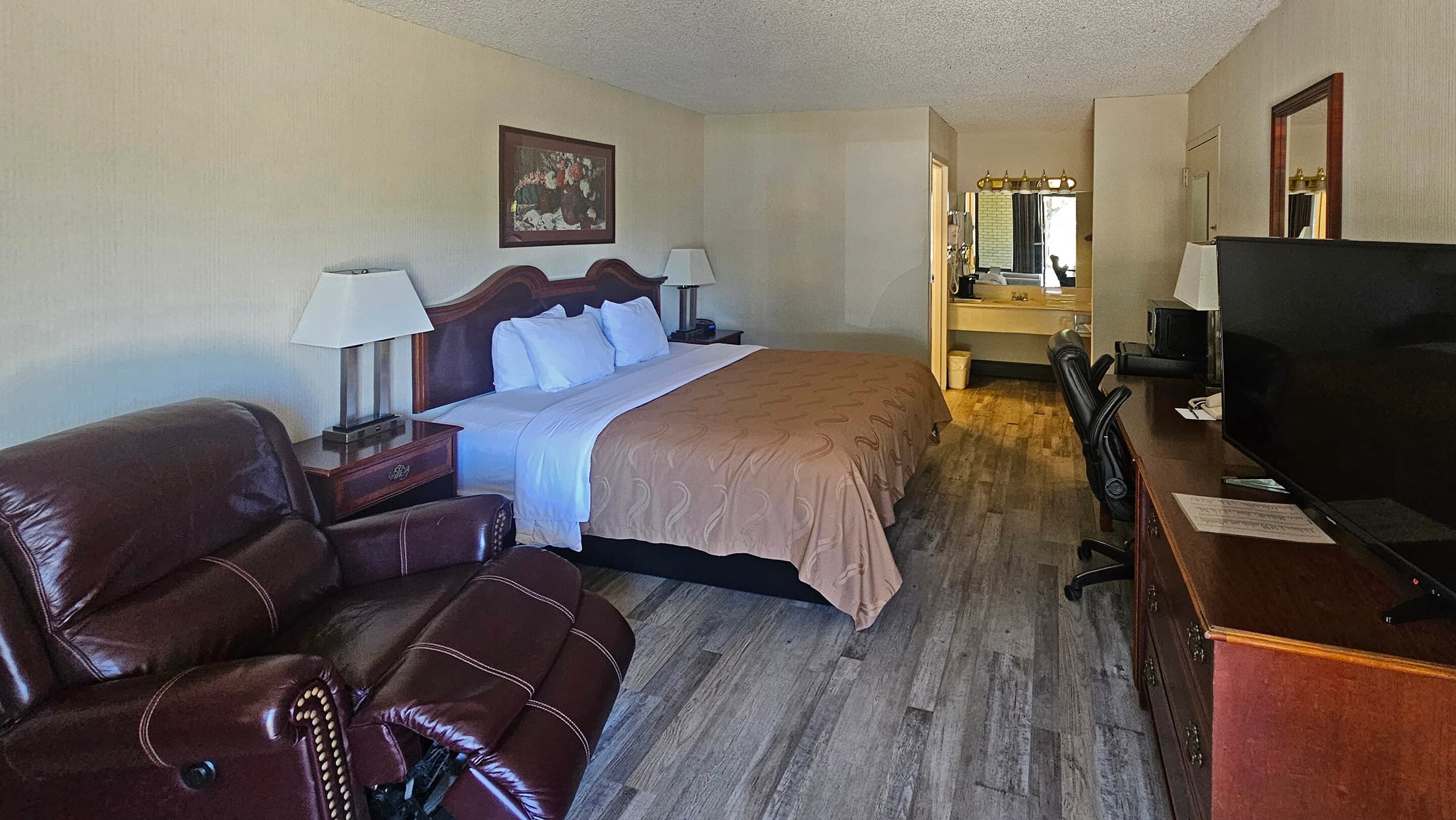 Quality Inn Ennis — 8