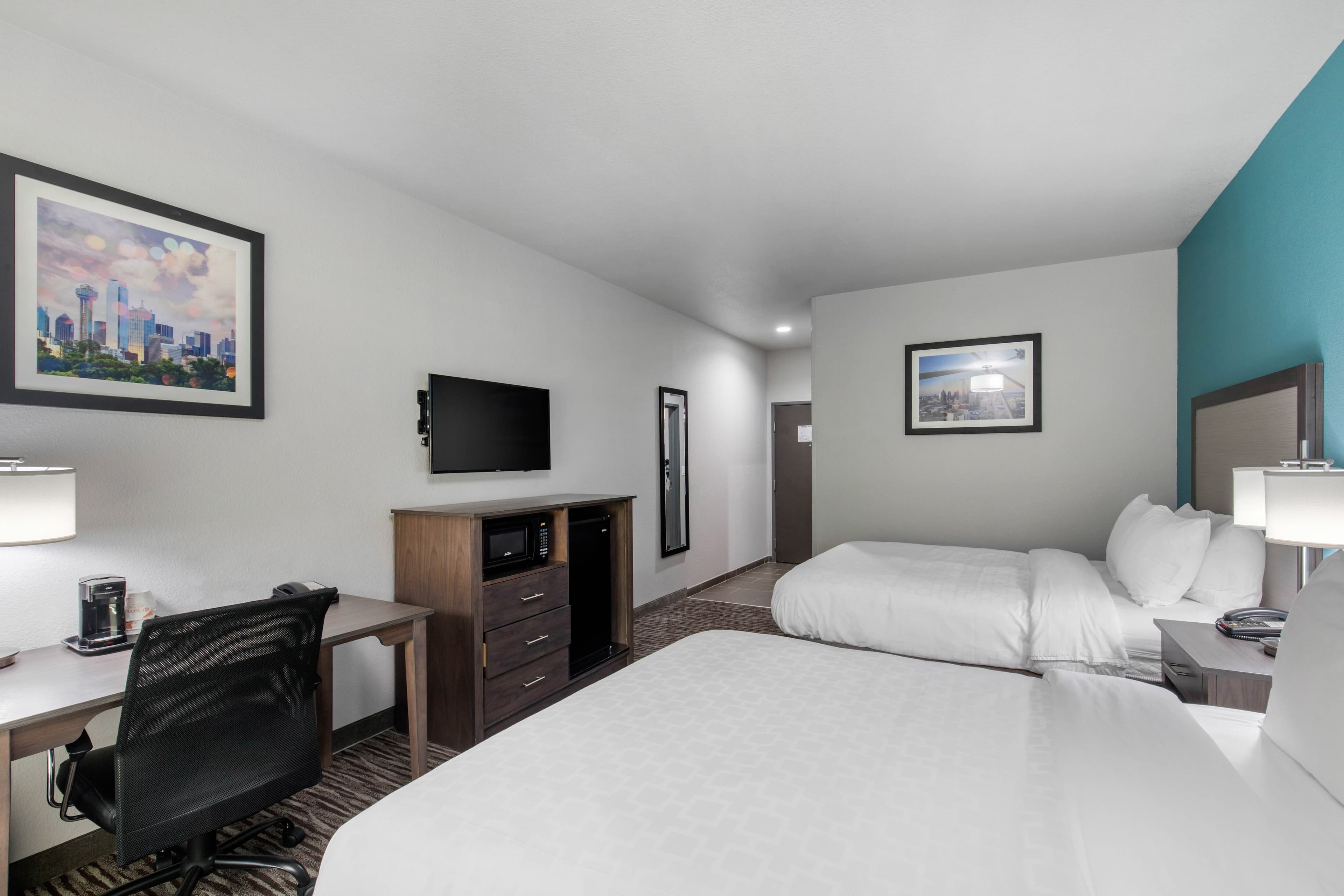Clarion Inn & Suites DFW North — 17