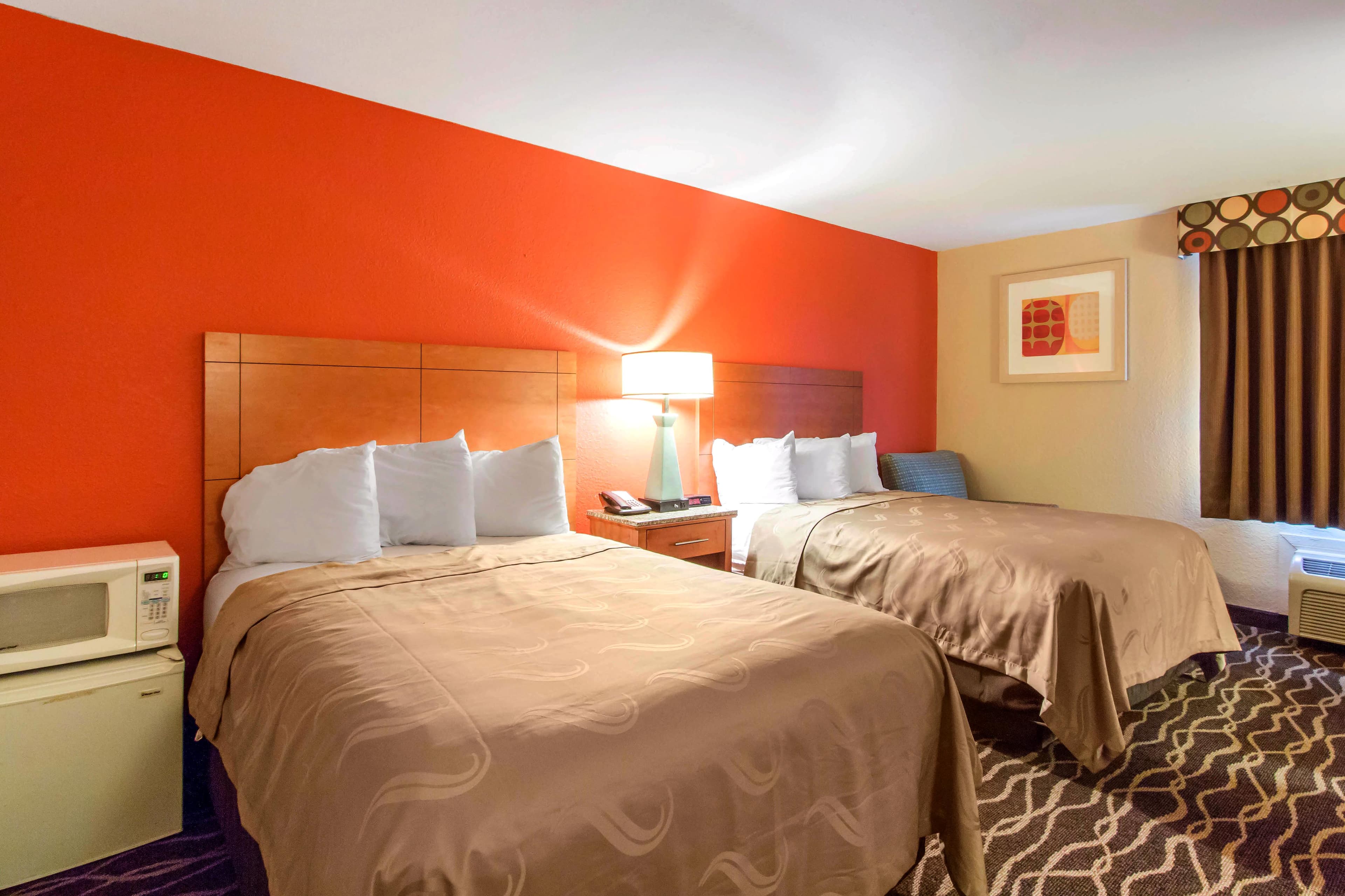 Quality Inn & Suites I-35 near Frost Bank Center - Image 2