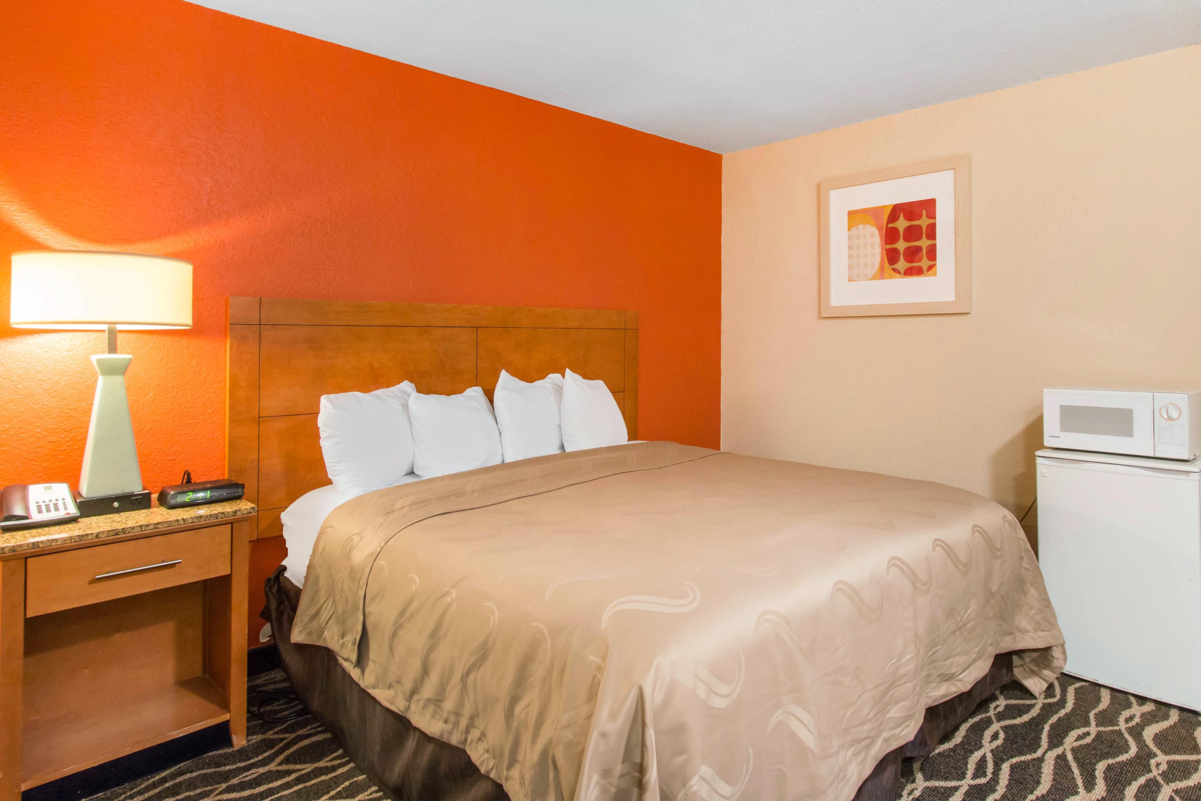Quality Inn & Suites I-35 near Frost Bank Center — 11