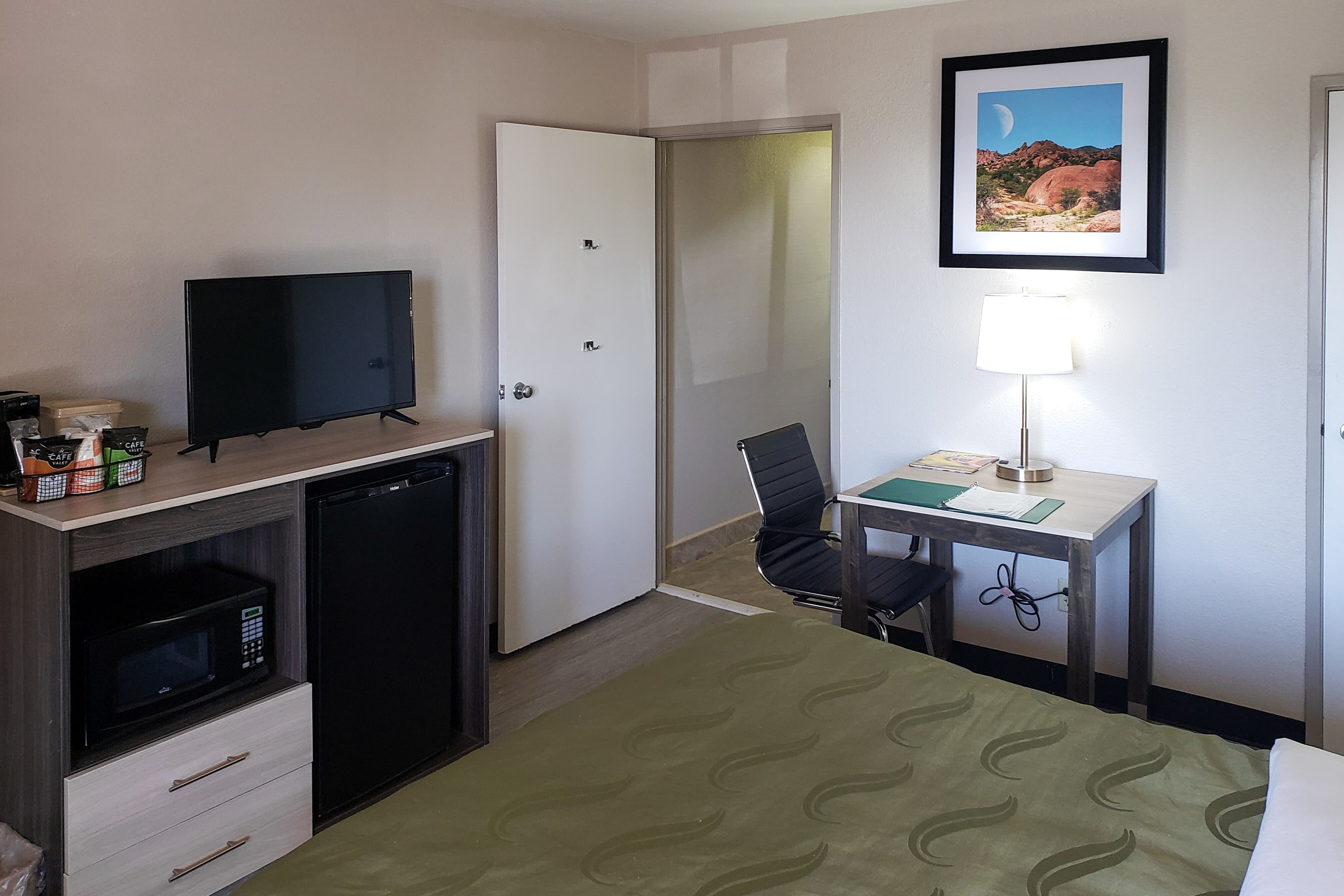Quality Inn Airport East — 18