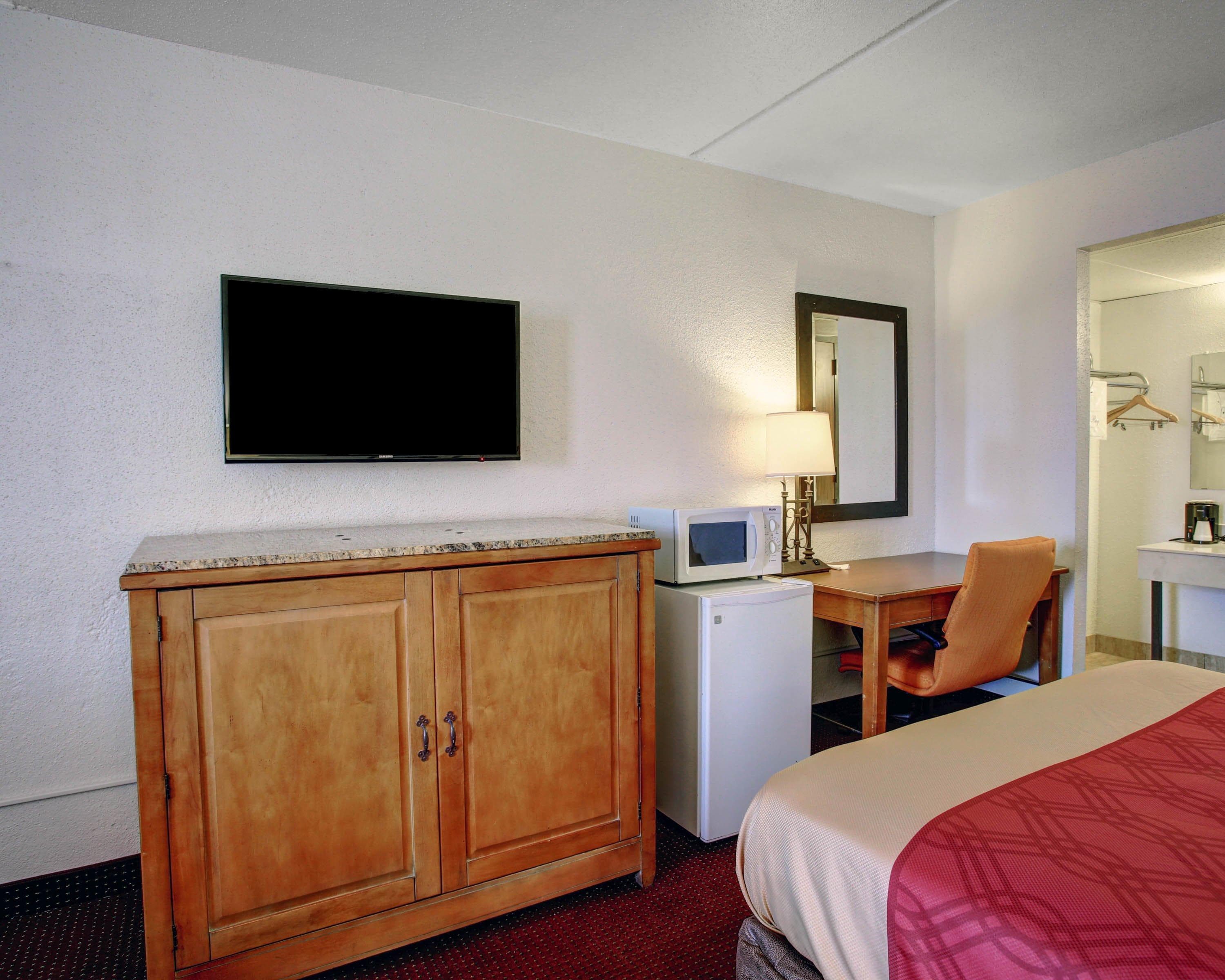 Rodeway Inn New Braunfels - San Antonio Area — 6