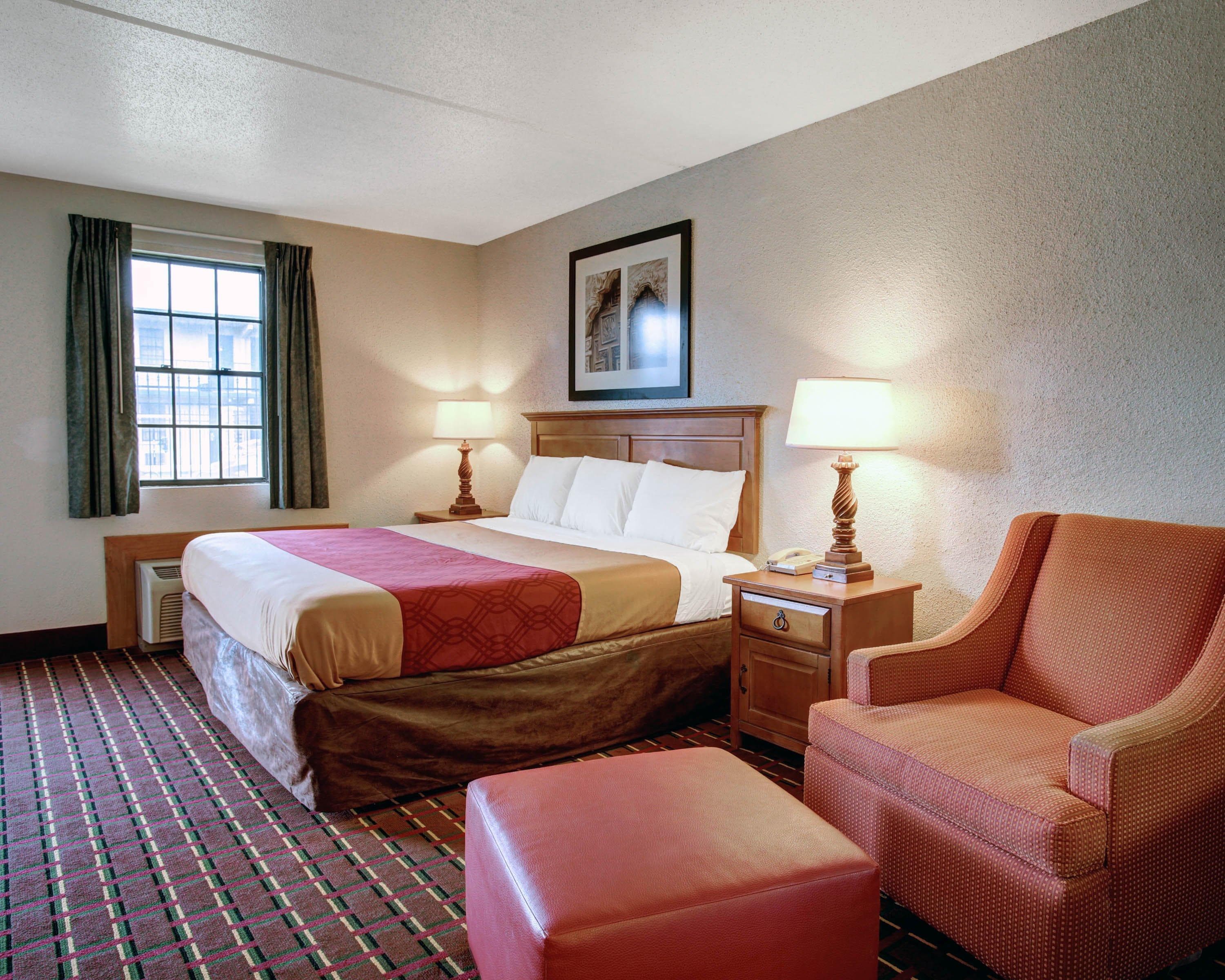 Rodeway Inn New Braunfels - San Antonio Area — 14