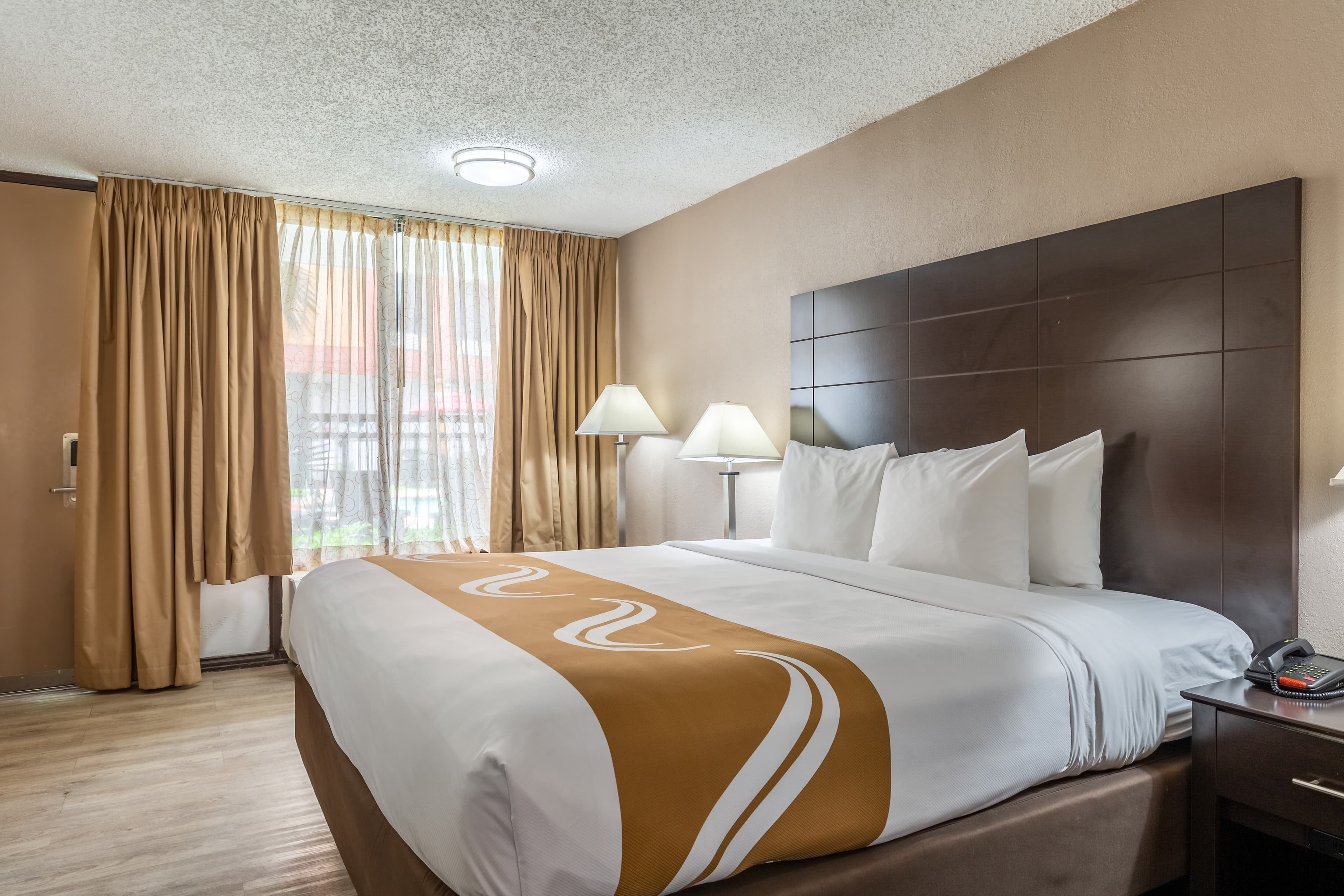 Quality Inn Pasadena - Houston East - Image 2