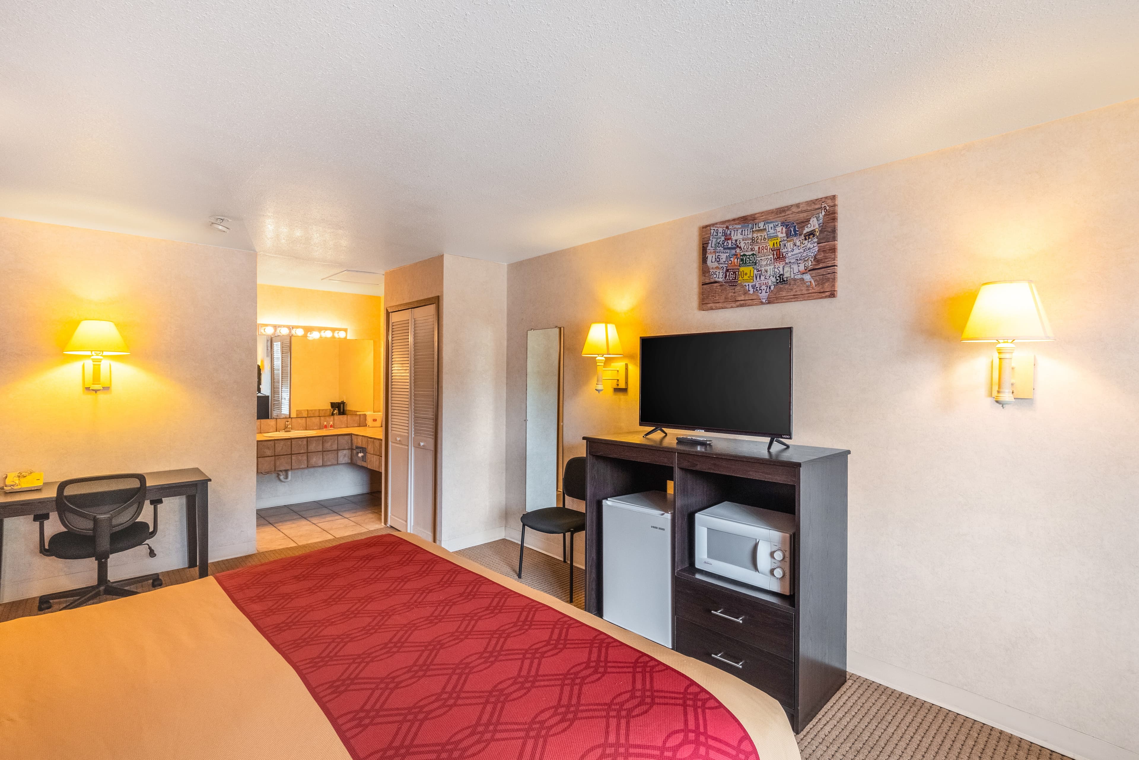 Econo Lodge Fredericksburg — 6
