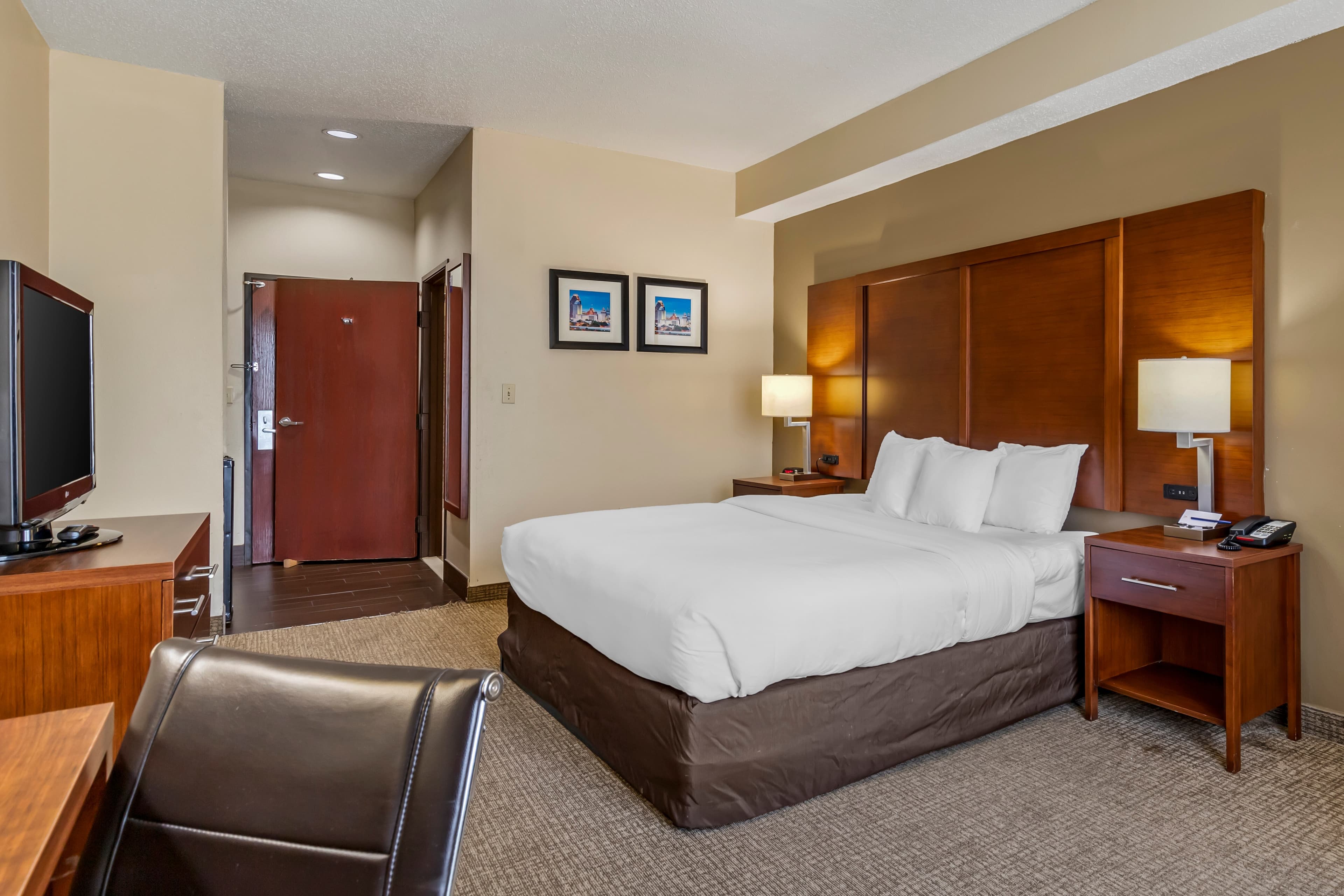 Comfort Inn & Suites Seguin — 13