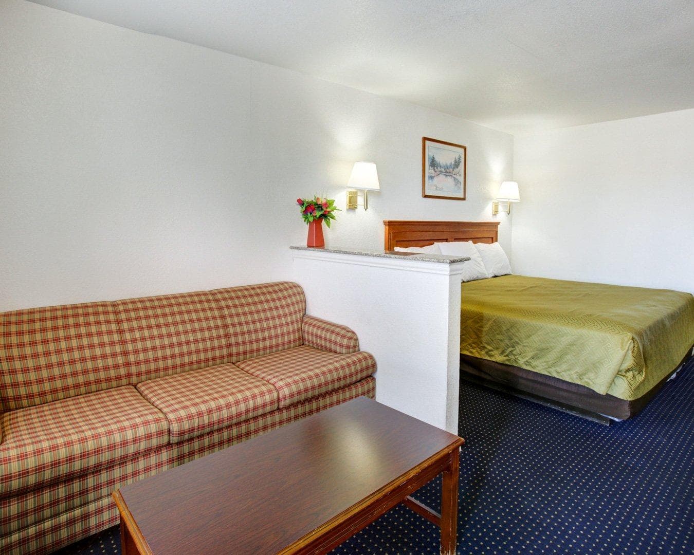 Econo Lodge Temple — 36
