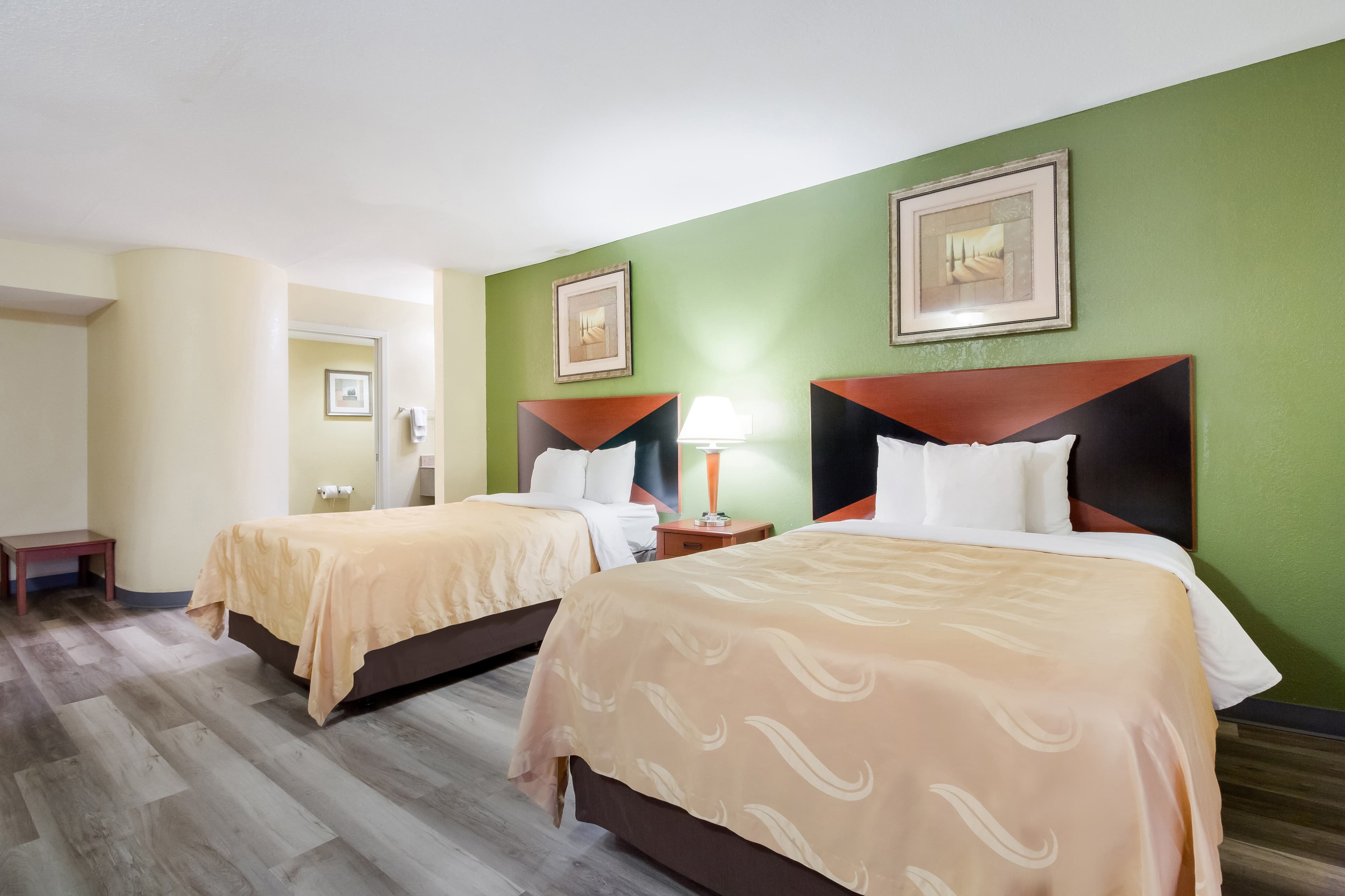 Quality Inn Baytown - Houston East - Image 4
