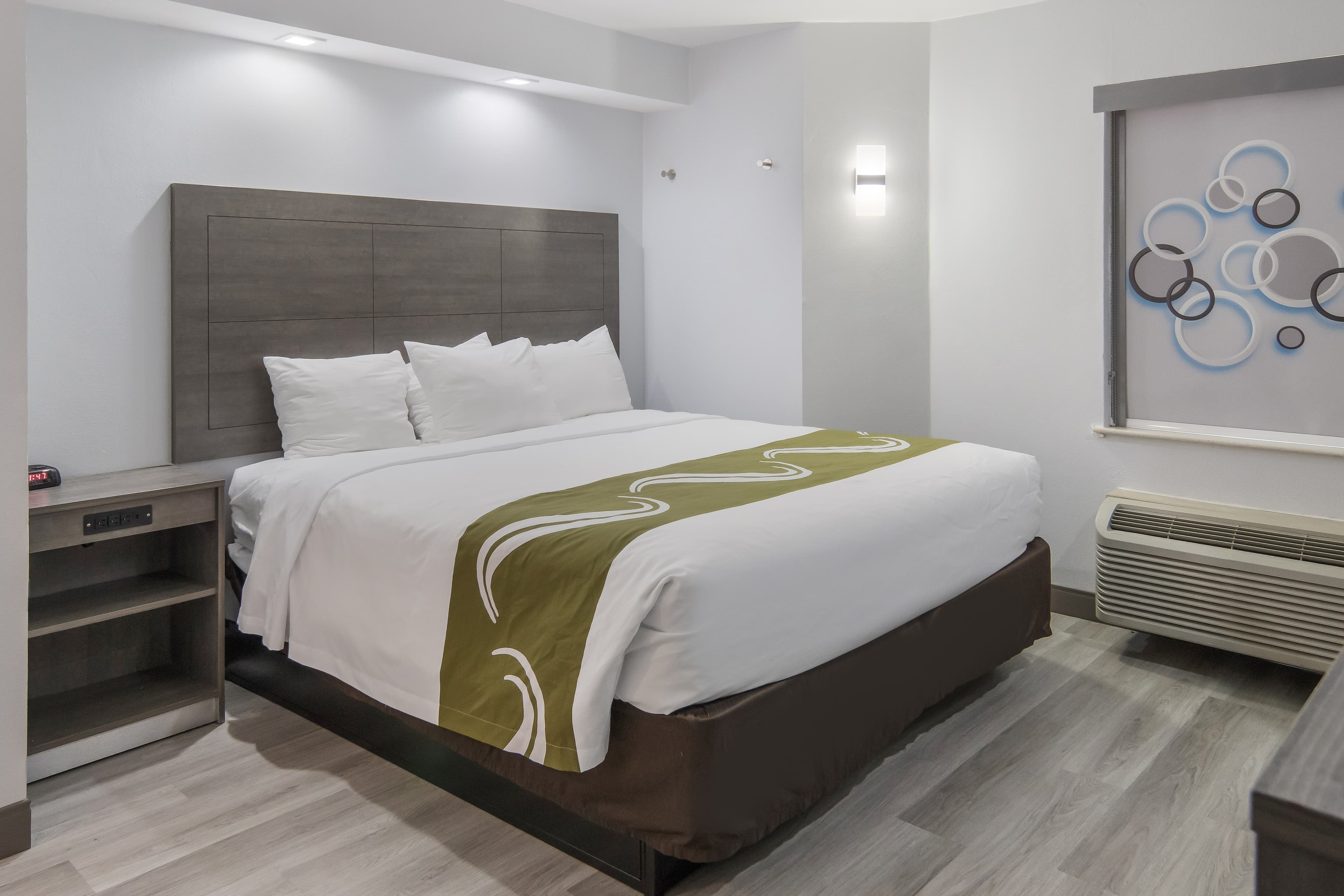 Quality Inn & Suites Richardson-Dallas - Image 2