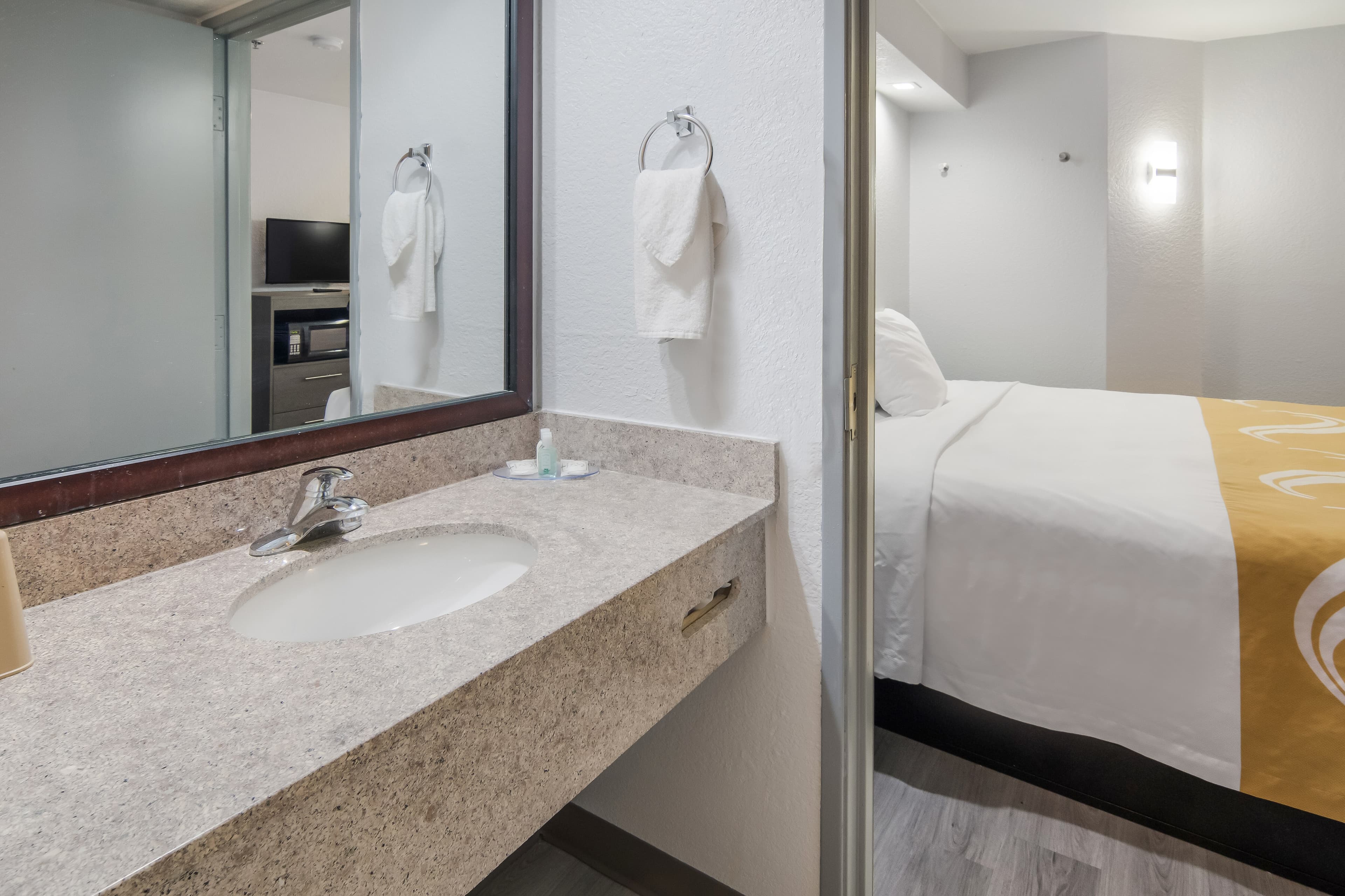 Quality Inn & Suites Richardson-Dallas — 22
