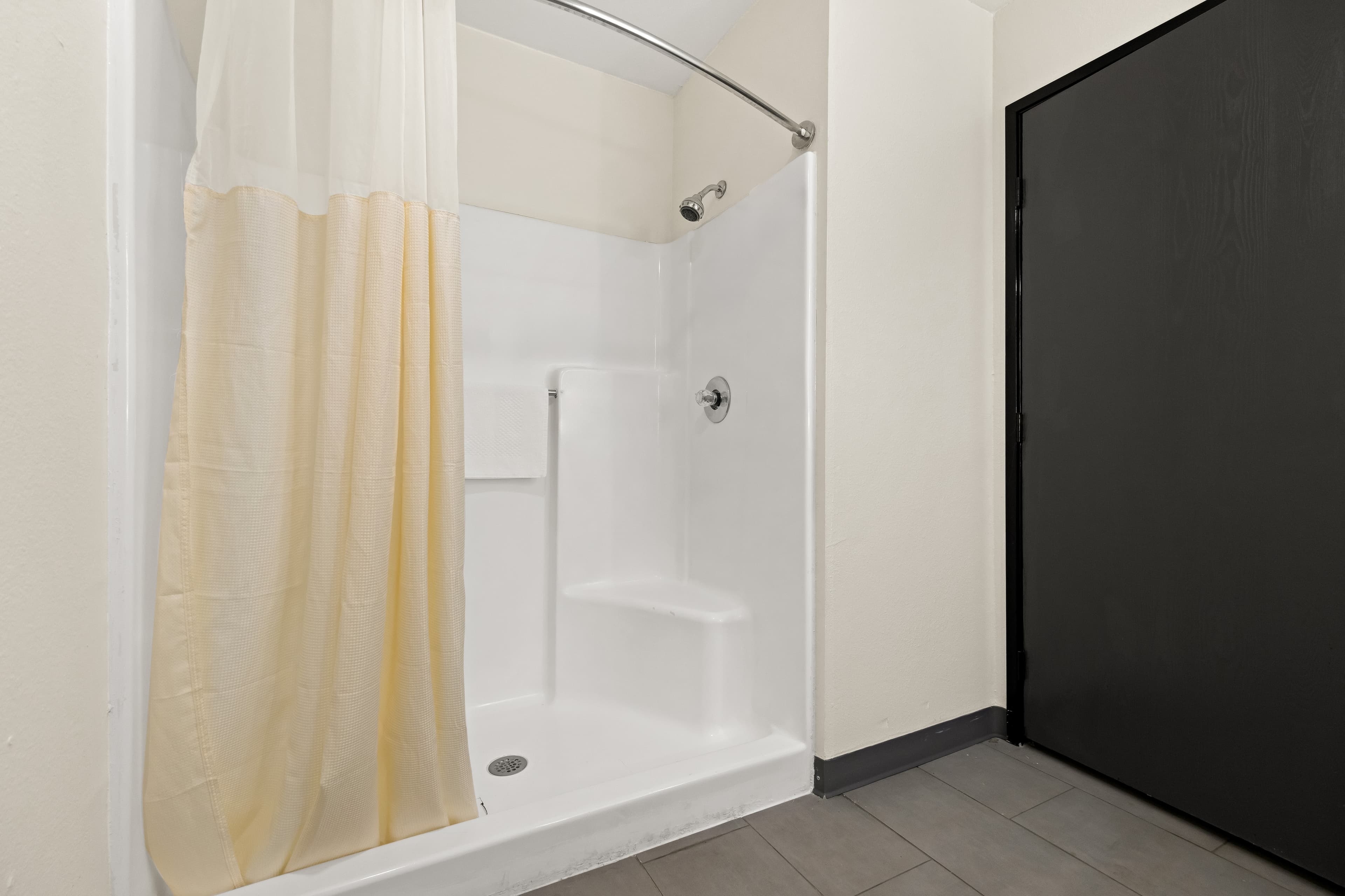 Econo Lodge Dumas — 5