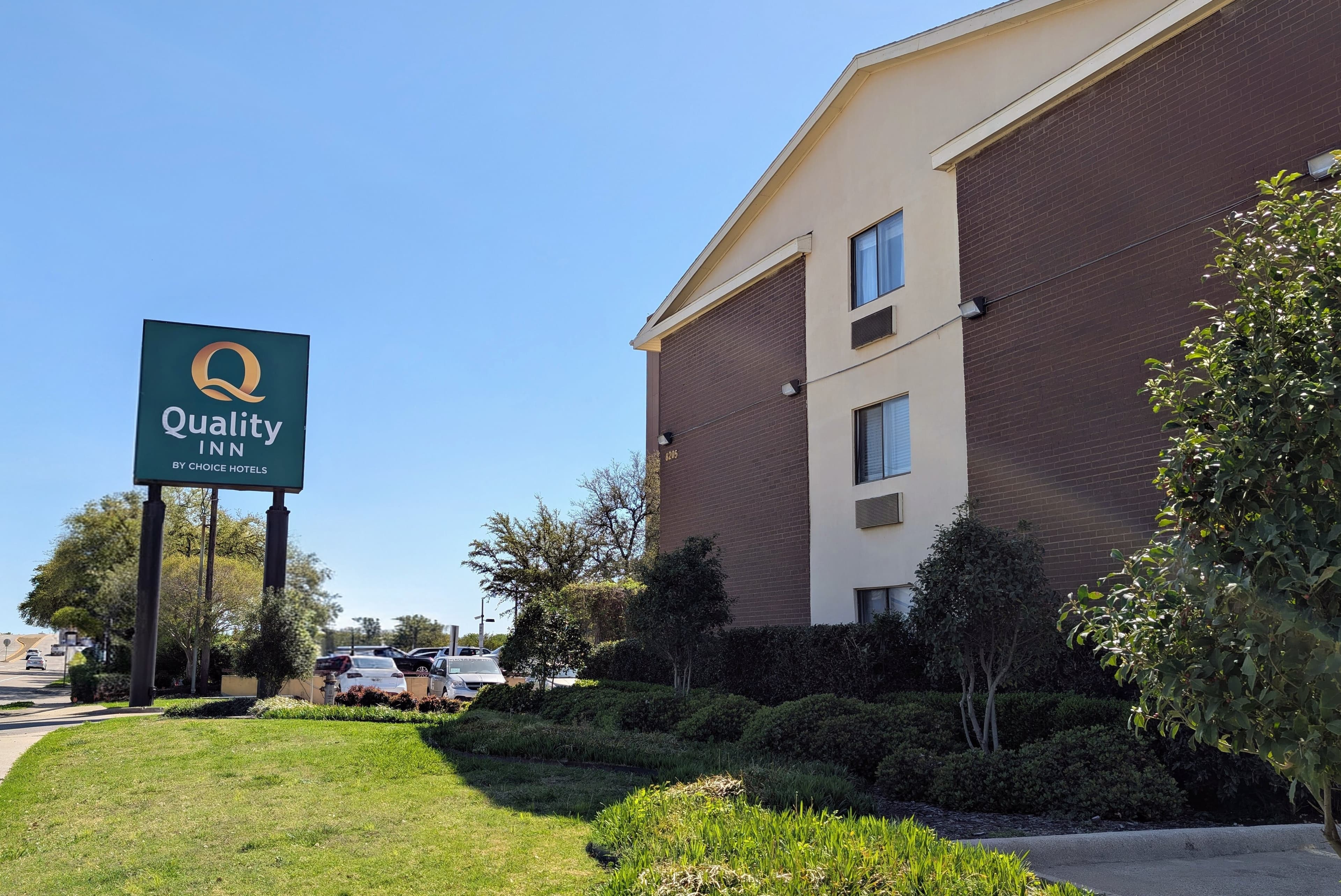 Quality Inn DFW Airport North - Image 1