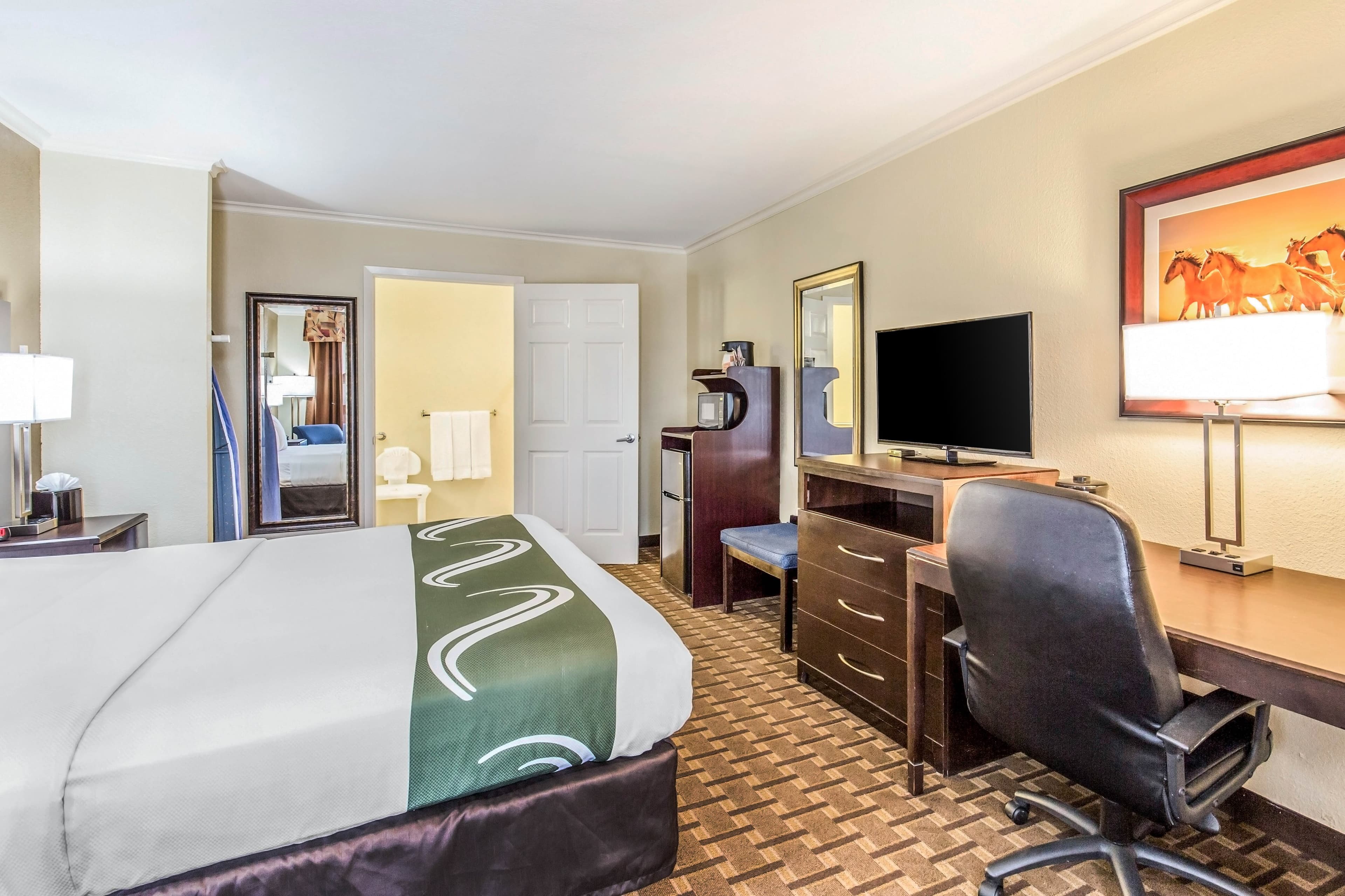 Quality Inn & Suites Abilene North - Image 5