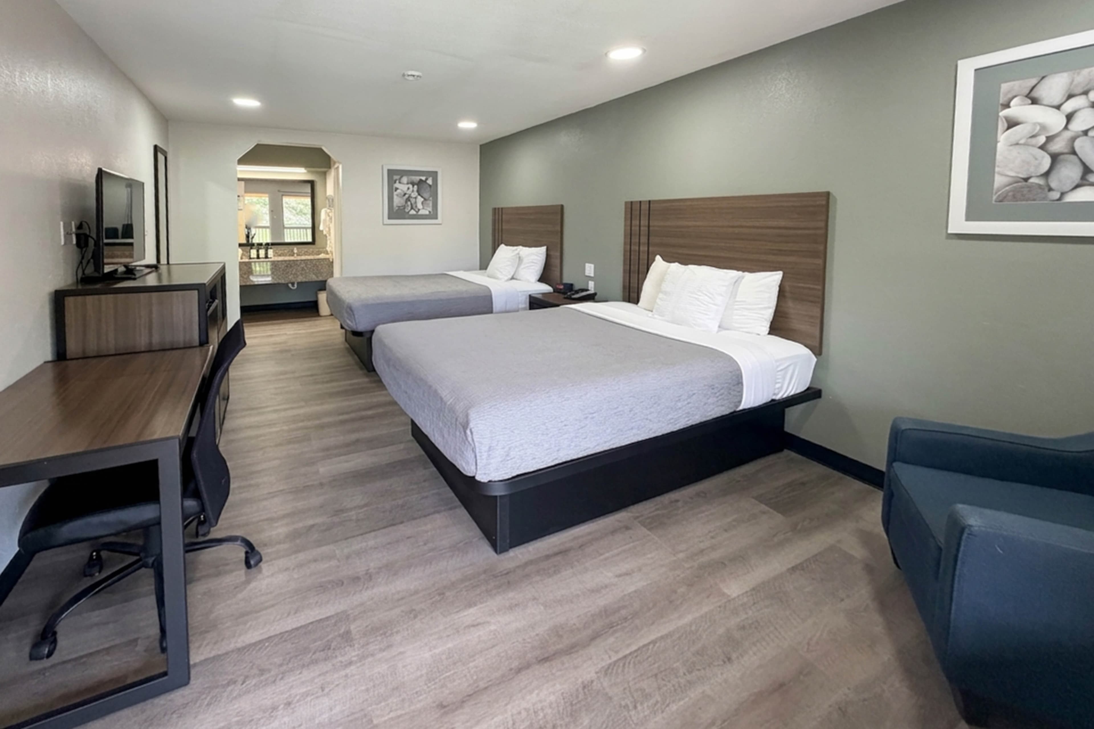 Quality Inn Mt. Pleasant — 18