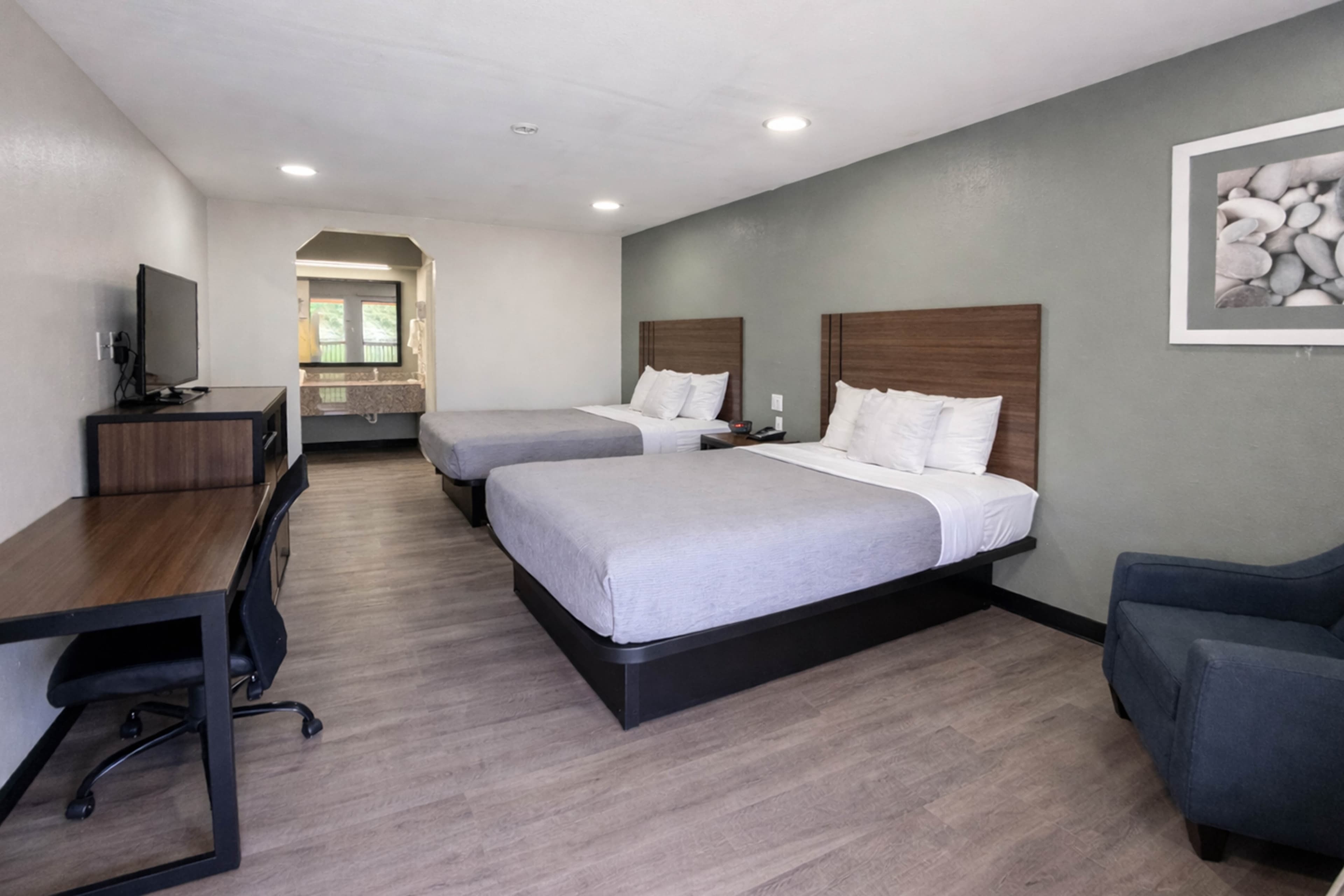 Quality Inn Mt. Pleasant — 22