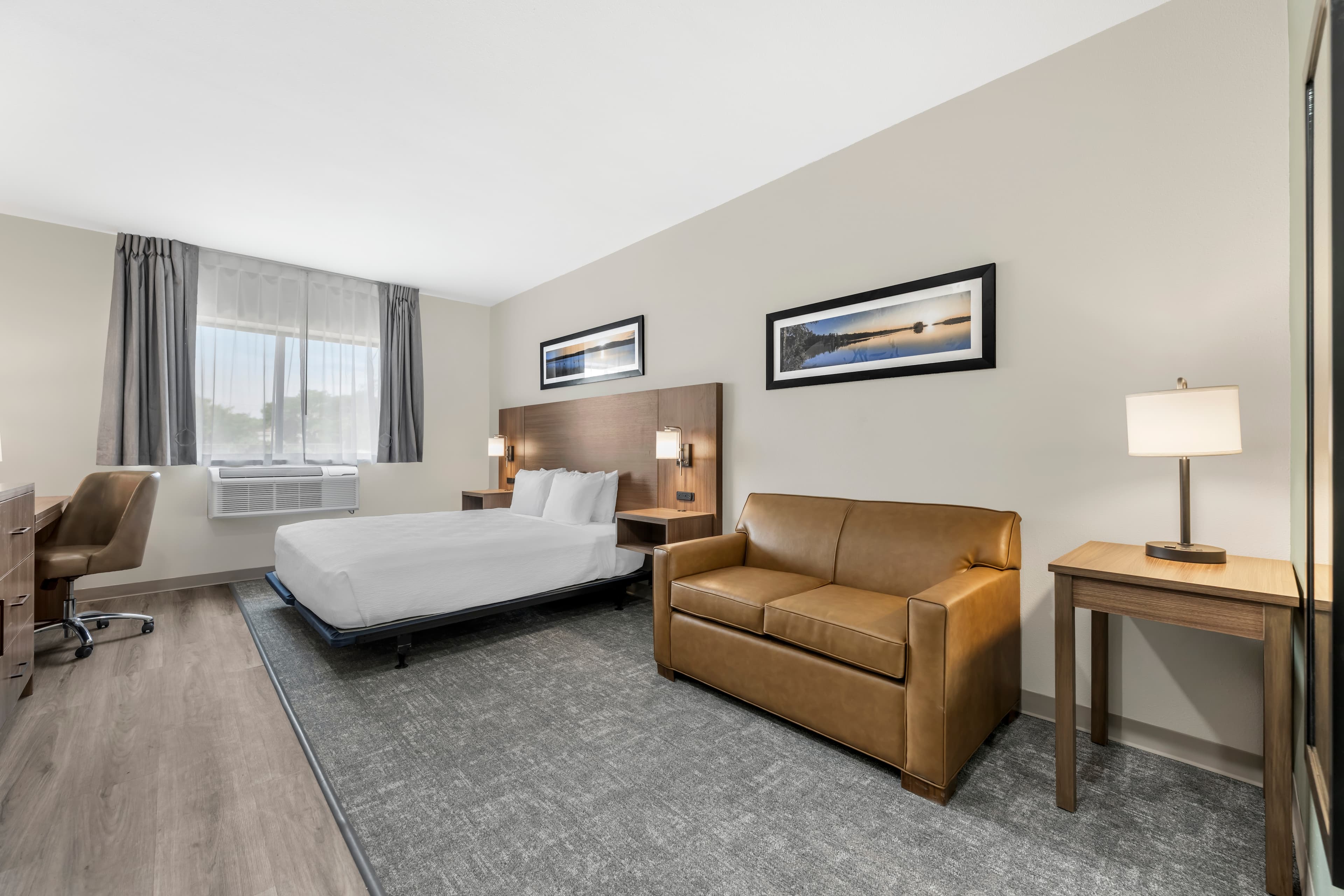 Quality Inn Midland South - Image 3