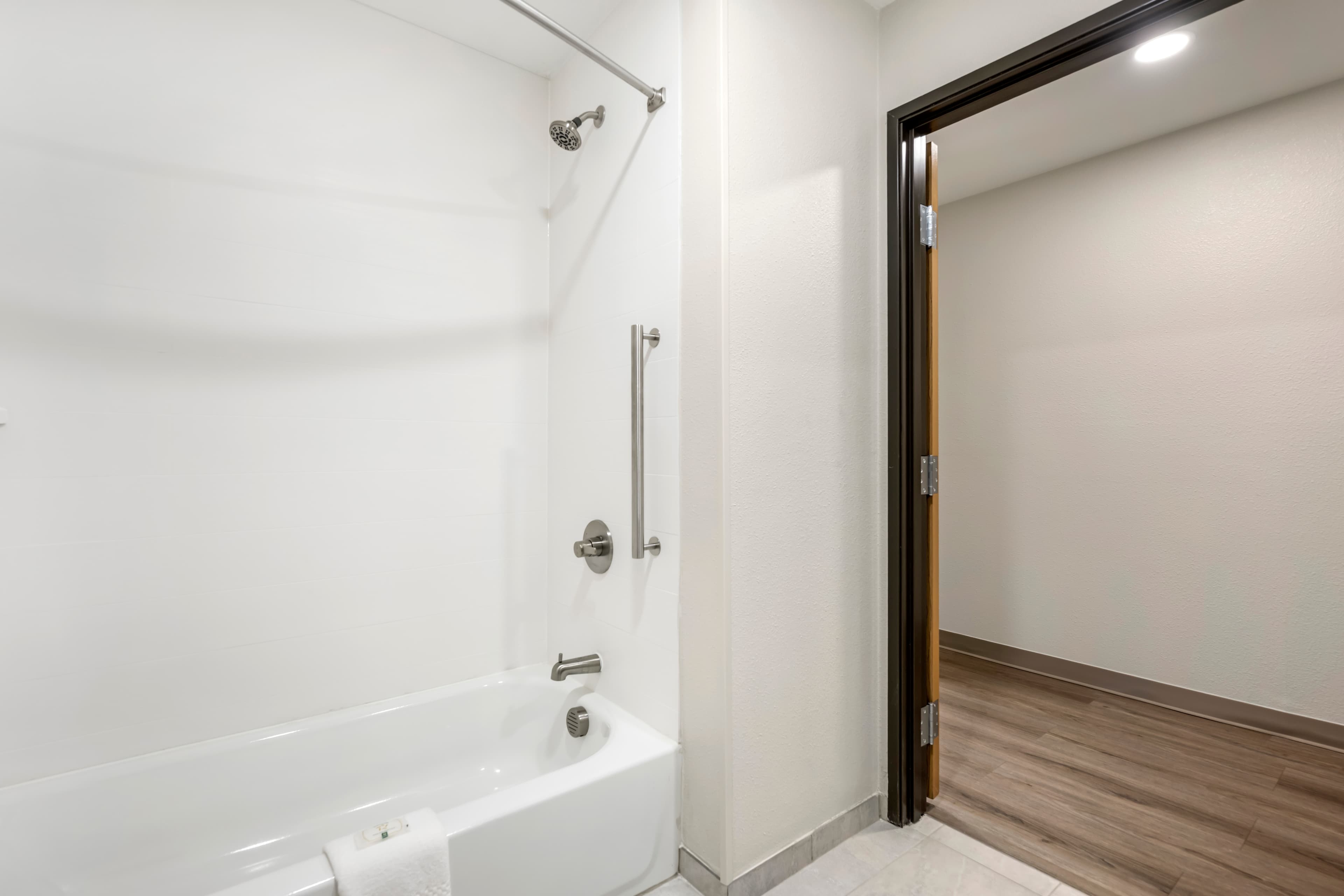 Quality Inn Midland South — 11
