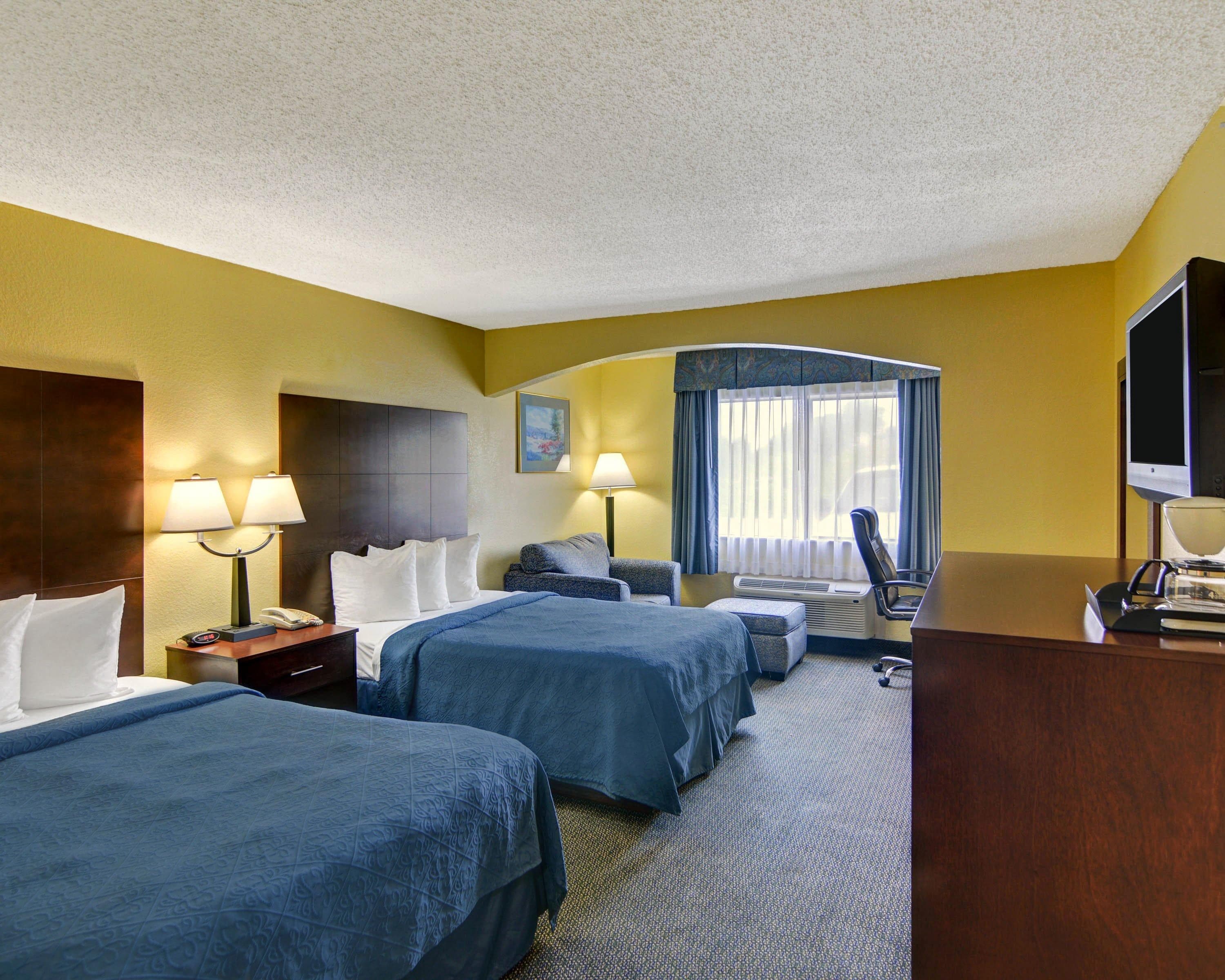 Quality Inn & Suites Grand Prairie South — 8